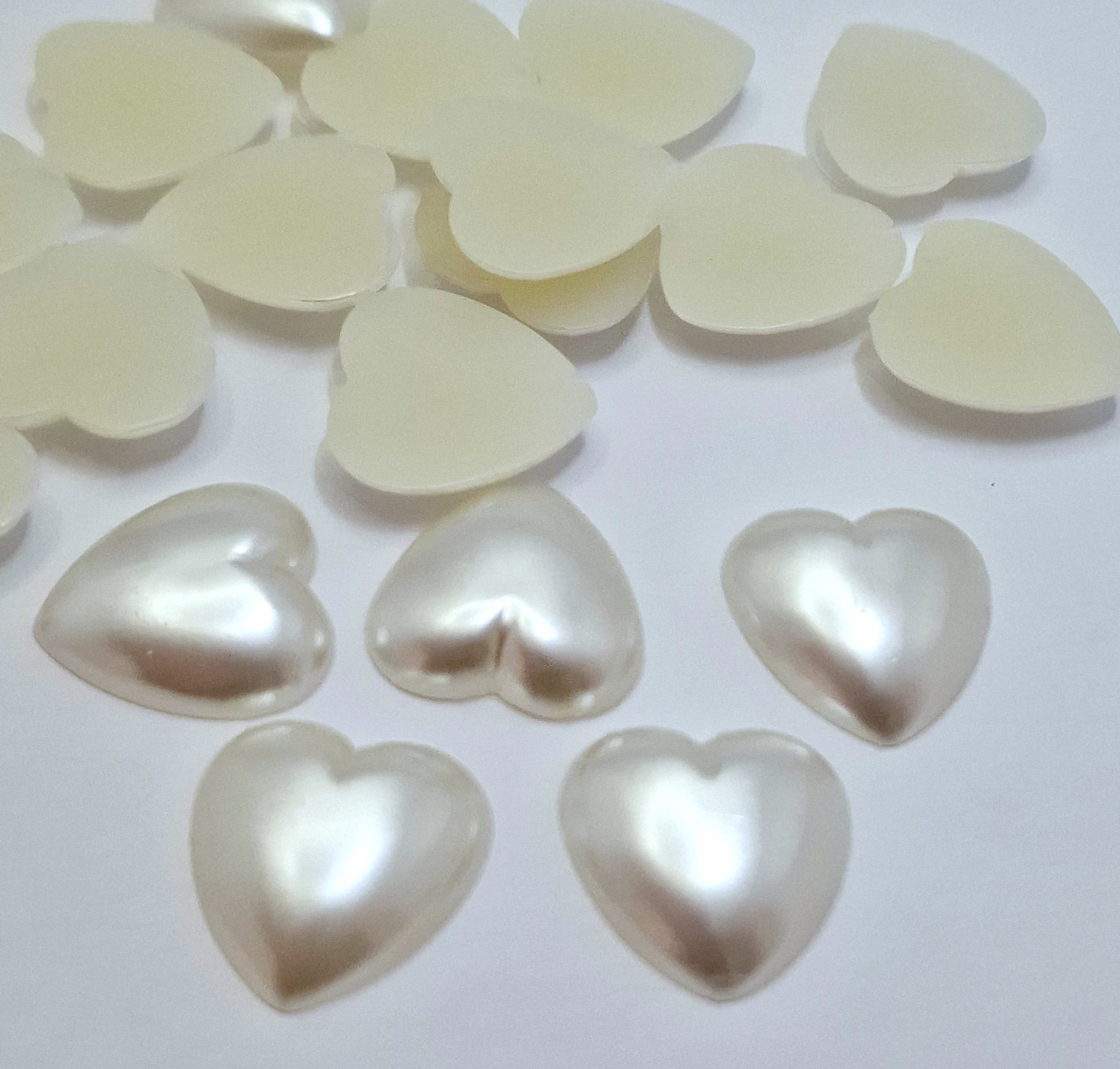 MajorCrafts 48pcs 18mm Cream Ivory Flat Back Large Heart Resin Embellishment Pearls