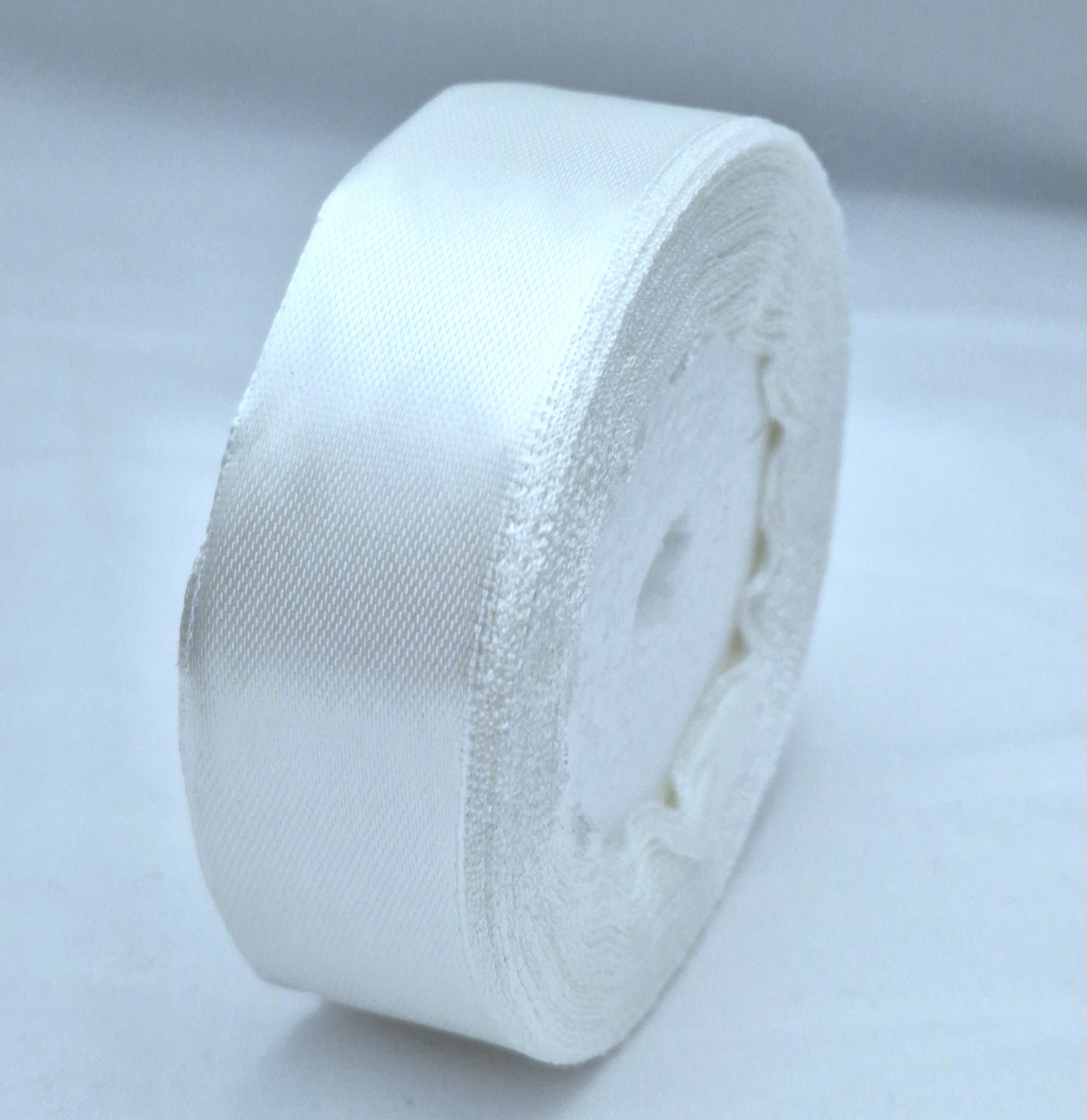 MajorCrafts 25mm 22metres Pearl White Single Sided Satin Fabric Ribbon Roll