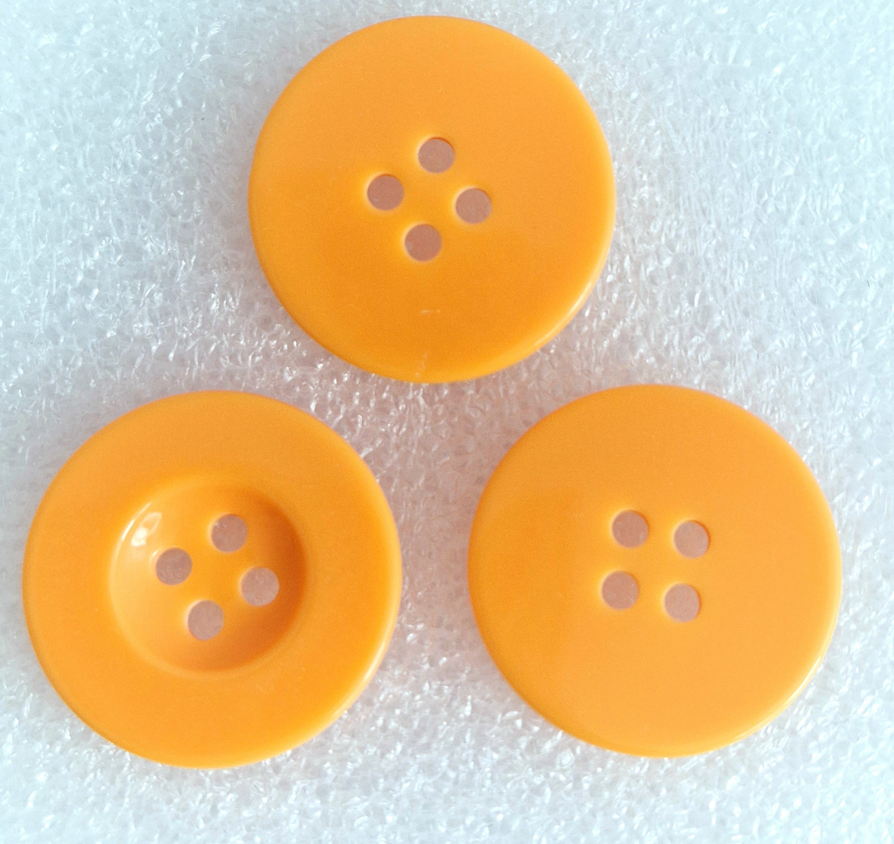MajorCrafts 16pcs 25mm Orange 4 Holes Round Resin Sewing Buttons