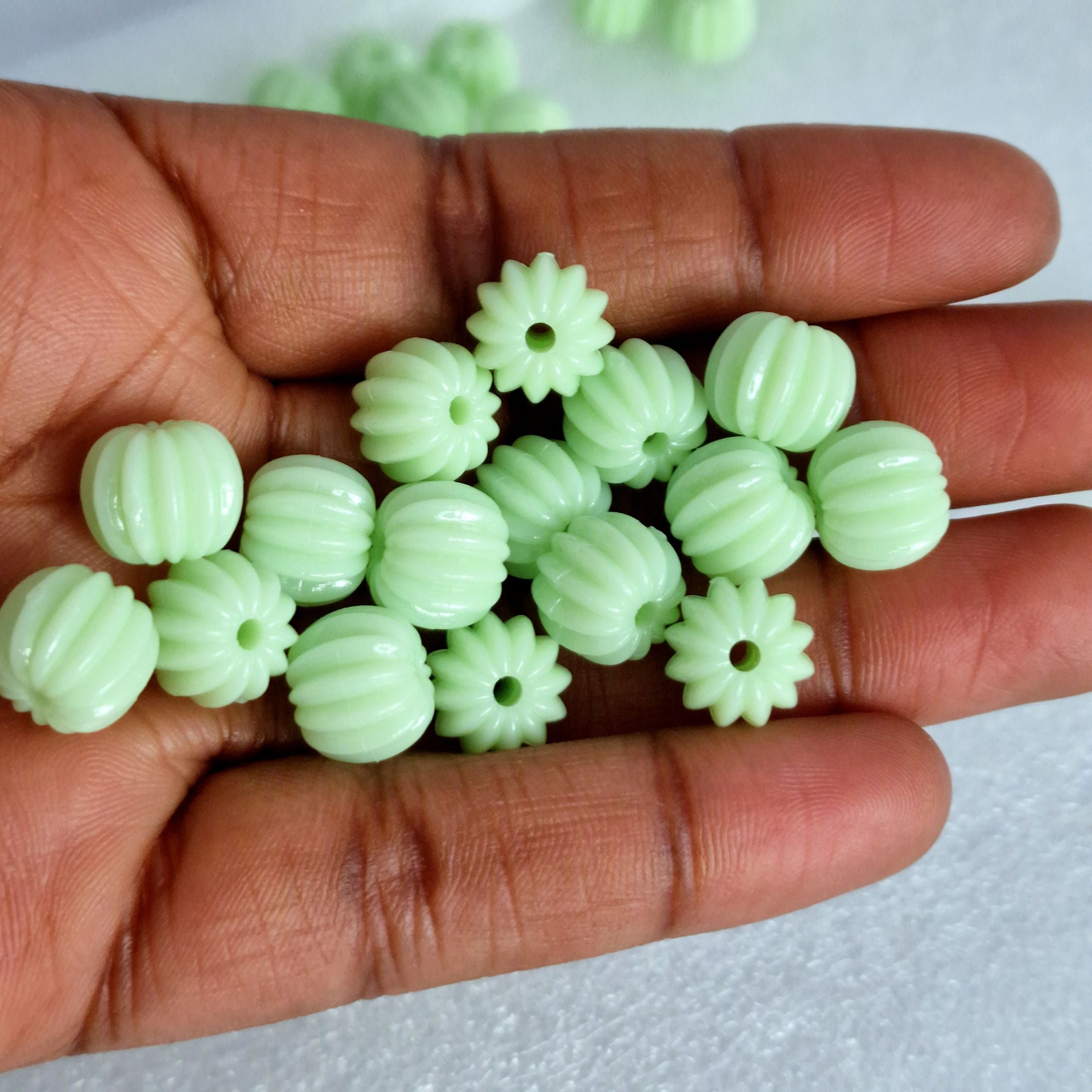 MajorCrafts 48pcs 10mm Pastel Green Round Pumpkin Resin Beads
