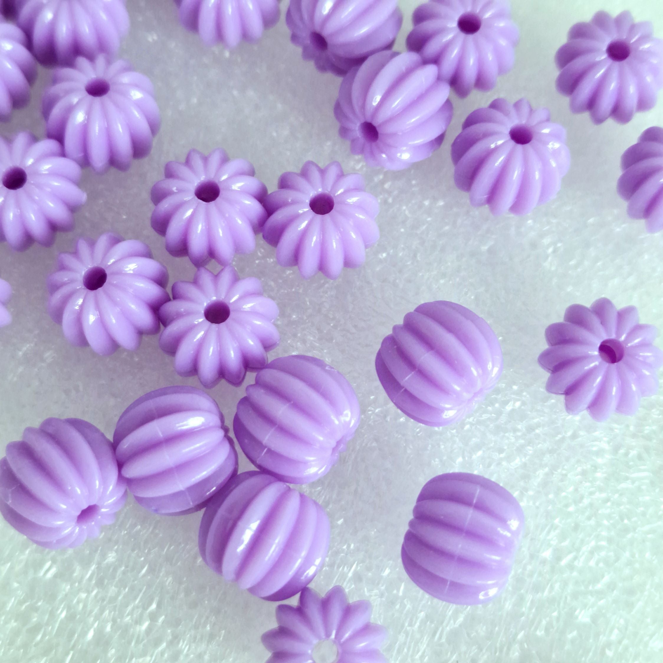 MajorCrafts 48pcs 10mm Pastel Purple Round Pumpkin Resin Beads