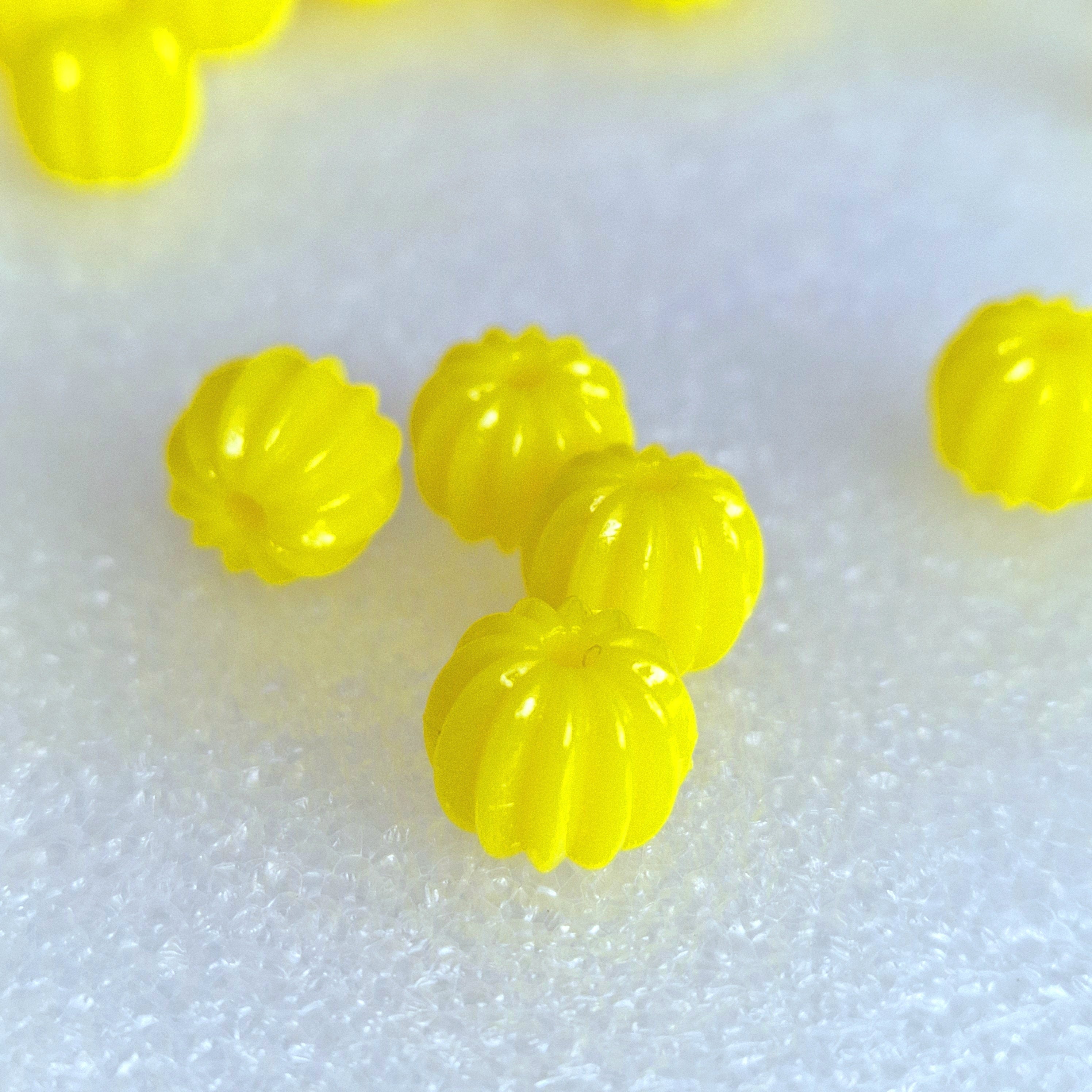 MajorCrafts 48pcs 10mm Yellow Round Pumpkin Resin Beads