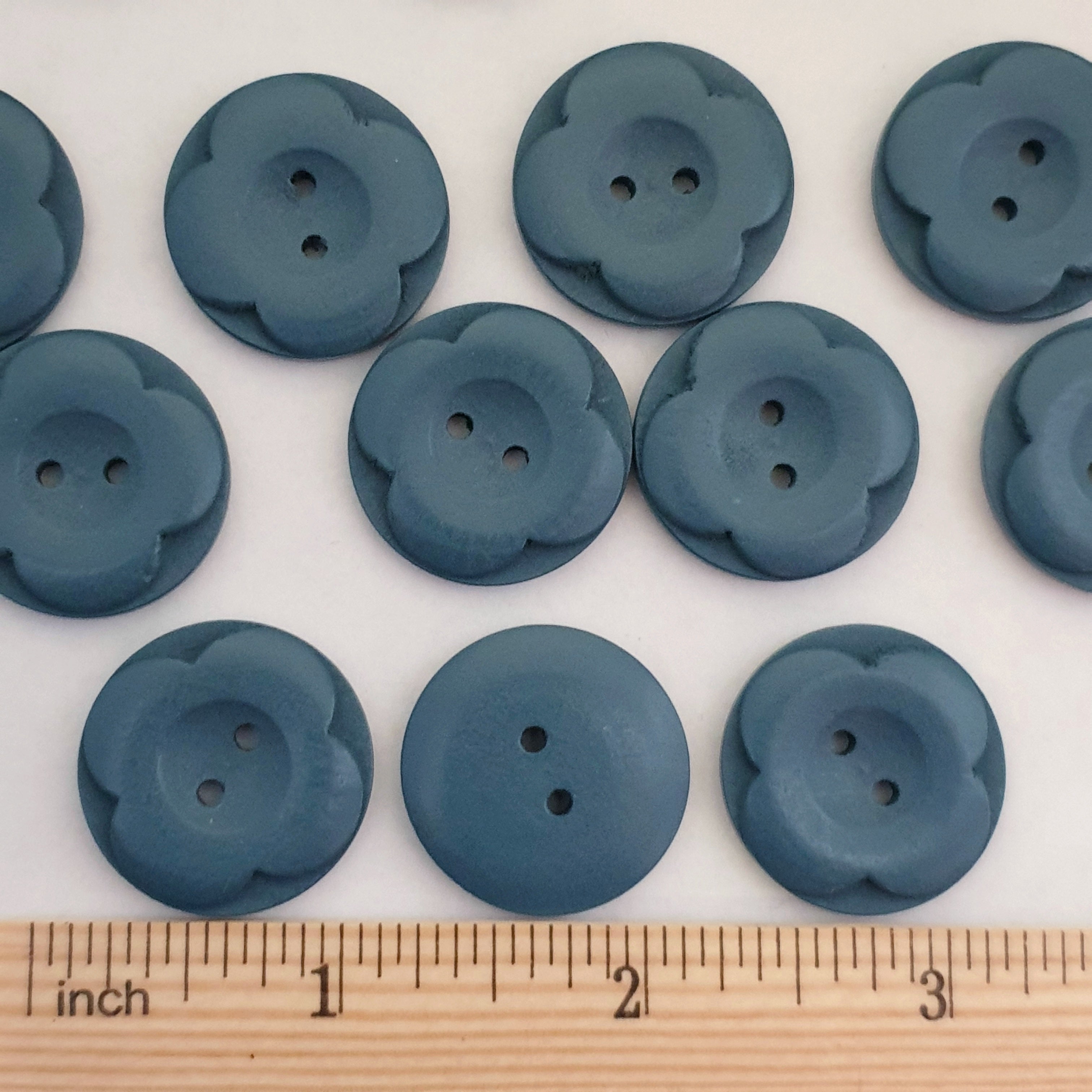 MajorCrafts 12pcs 25mm Cadet Blue Carved Flower 2 Holes Round Wood Sewing Buttons