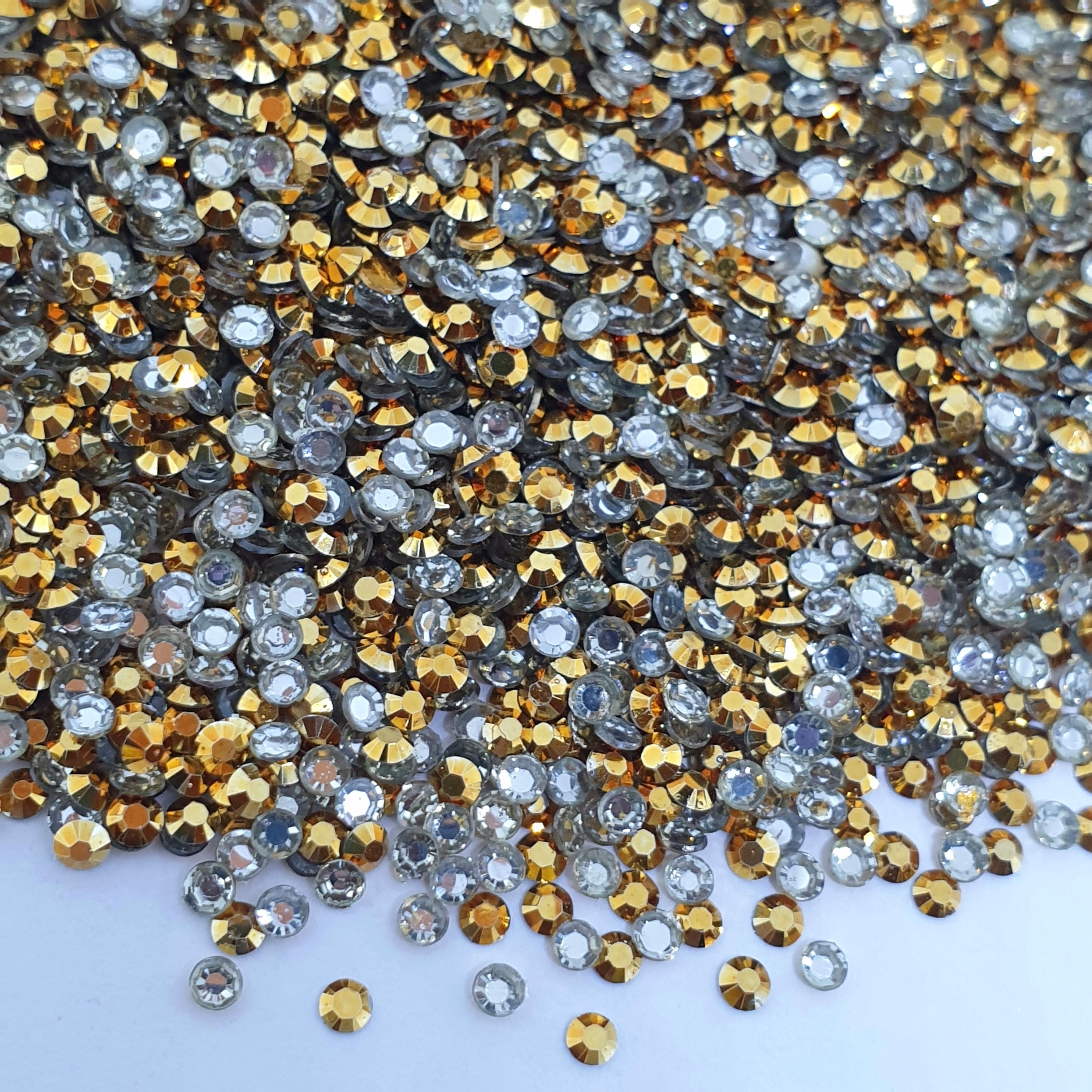 MajorCrafts Metallic Gold Flat Back Round 14 Facets Resin Rhinestones
