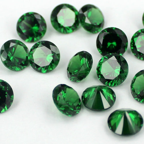 MajorCrafts 4pcs 12mm AAAAA (5A) Emerald Green Round Point Back Cubic Zirconia Stones