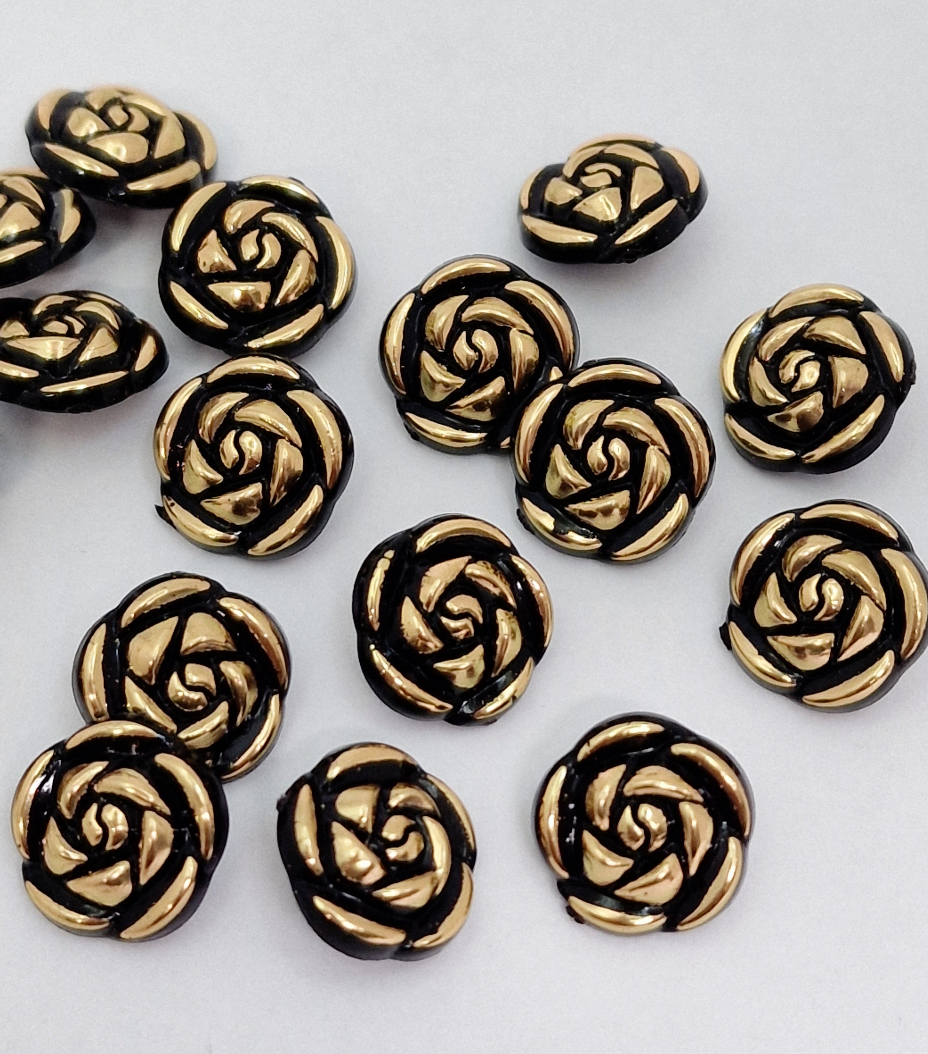 Rose hot sale buttons sewing