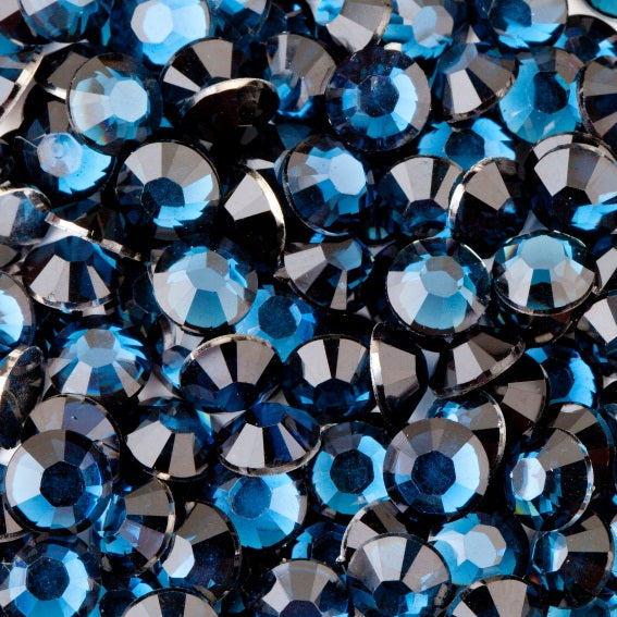 MajorCrafts Montana Blue Flat Back Round 14 Facets Resin Rhinestones C11