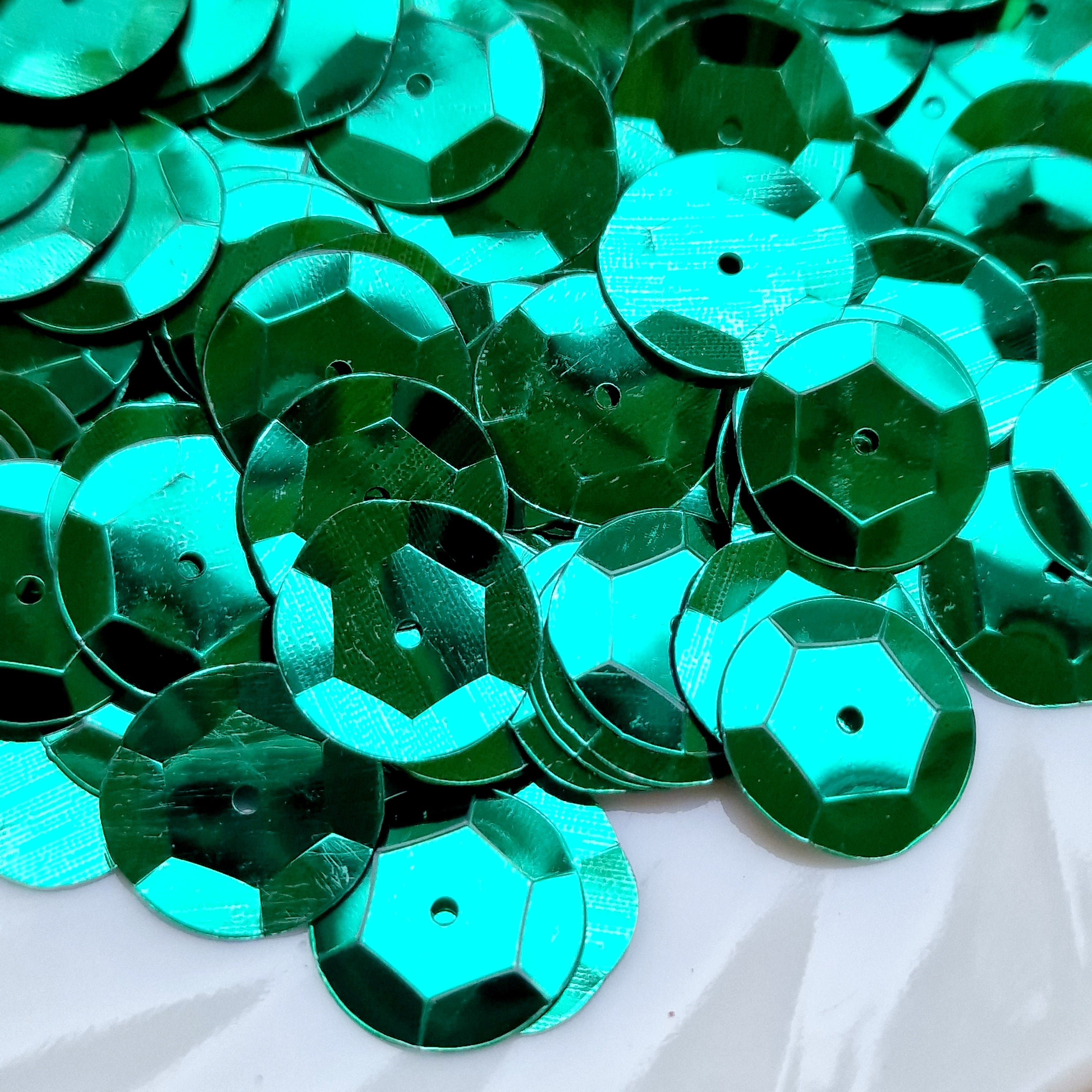 MajorCrafts 40grams 15mm Emerald Green Large Round Sew-On Cup Sequins
