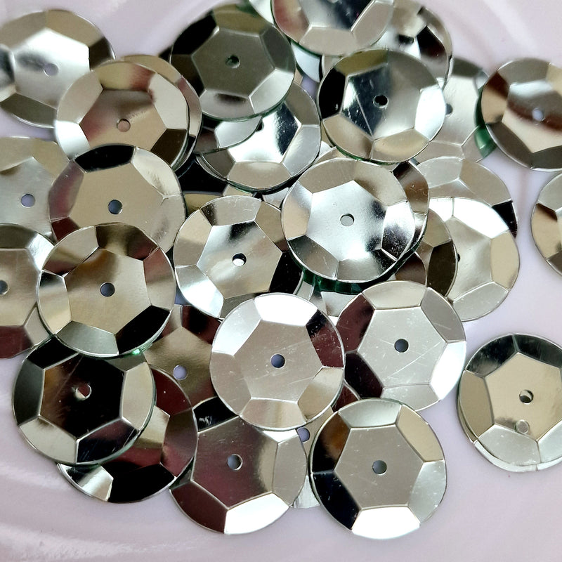 MajorCrafts 40grams 15mm Pale Green Large Round Sew-On Cup Sequins