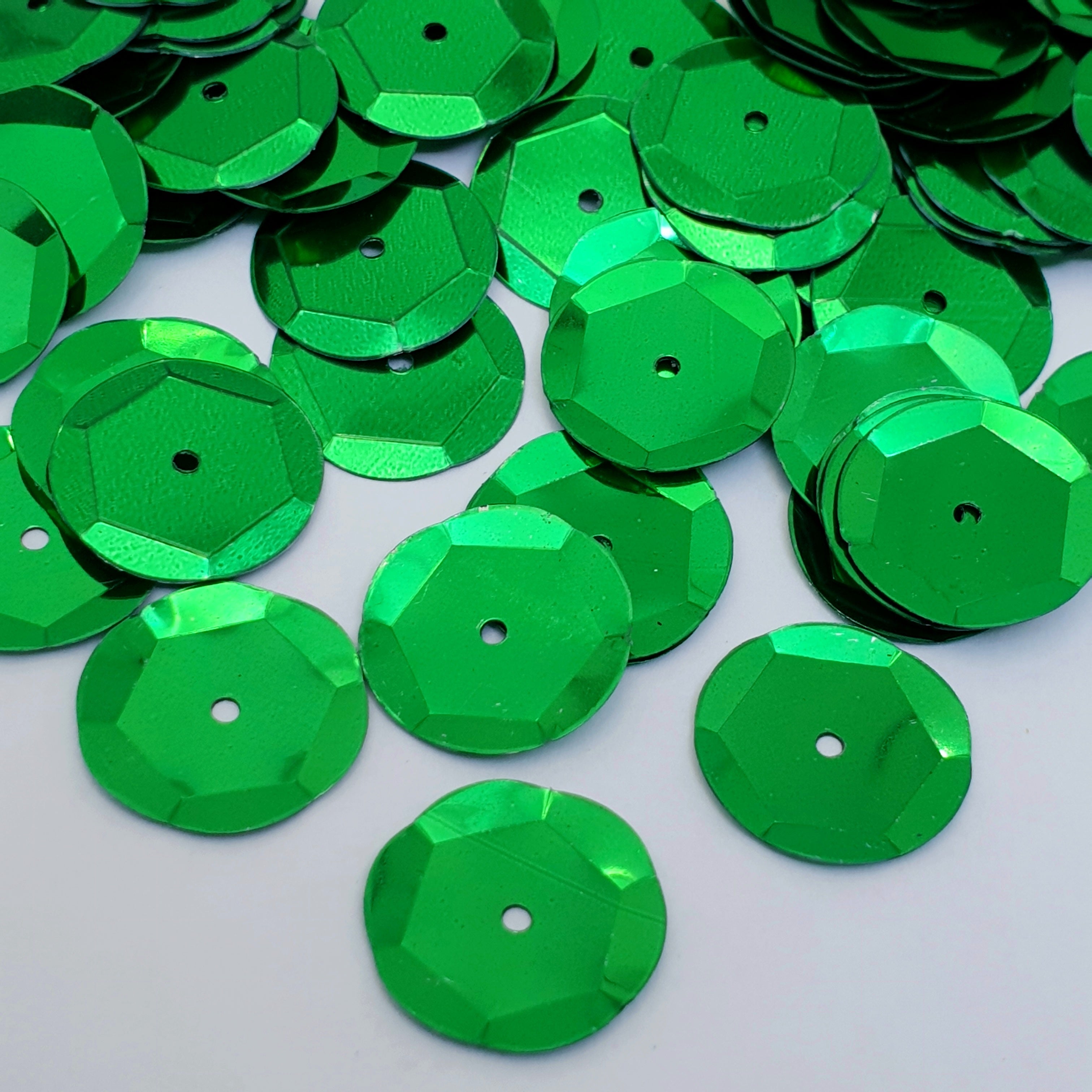 MajorCrafts 40grams 12mm Royal Green Round Sew-On Cup Sequins Q04