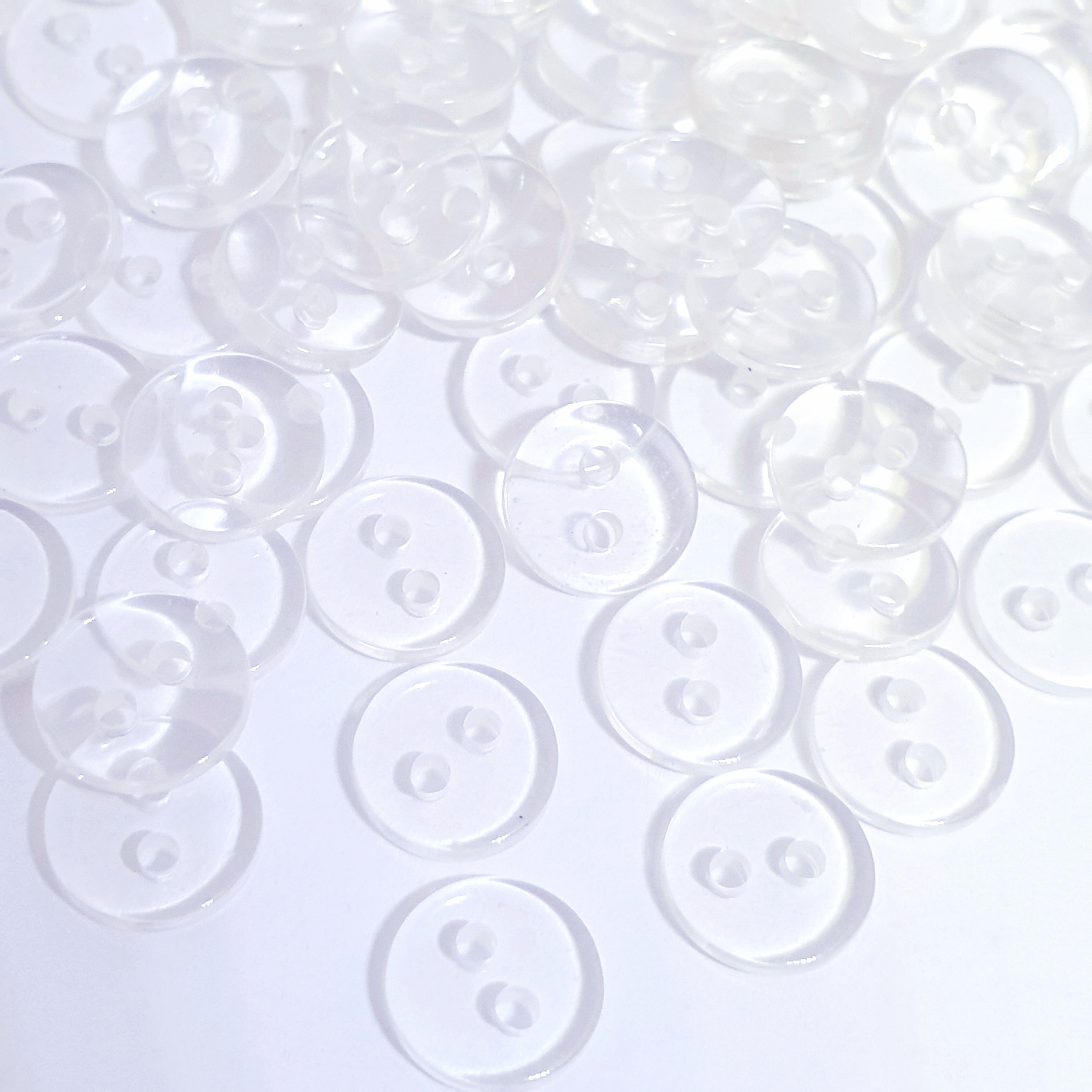 MajorCrafts 120pcs 10mm Transparent Clear 2 Holes Small Round Resin Sewing Buttons