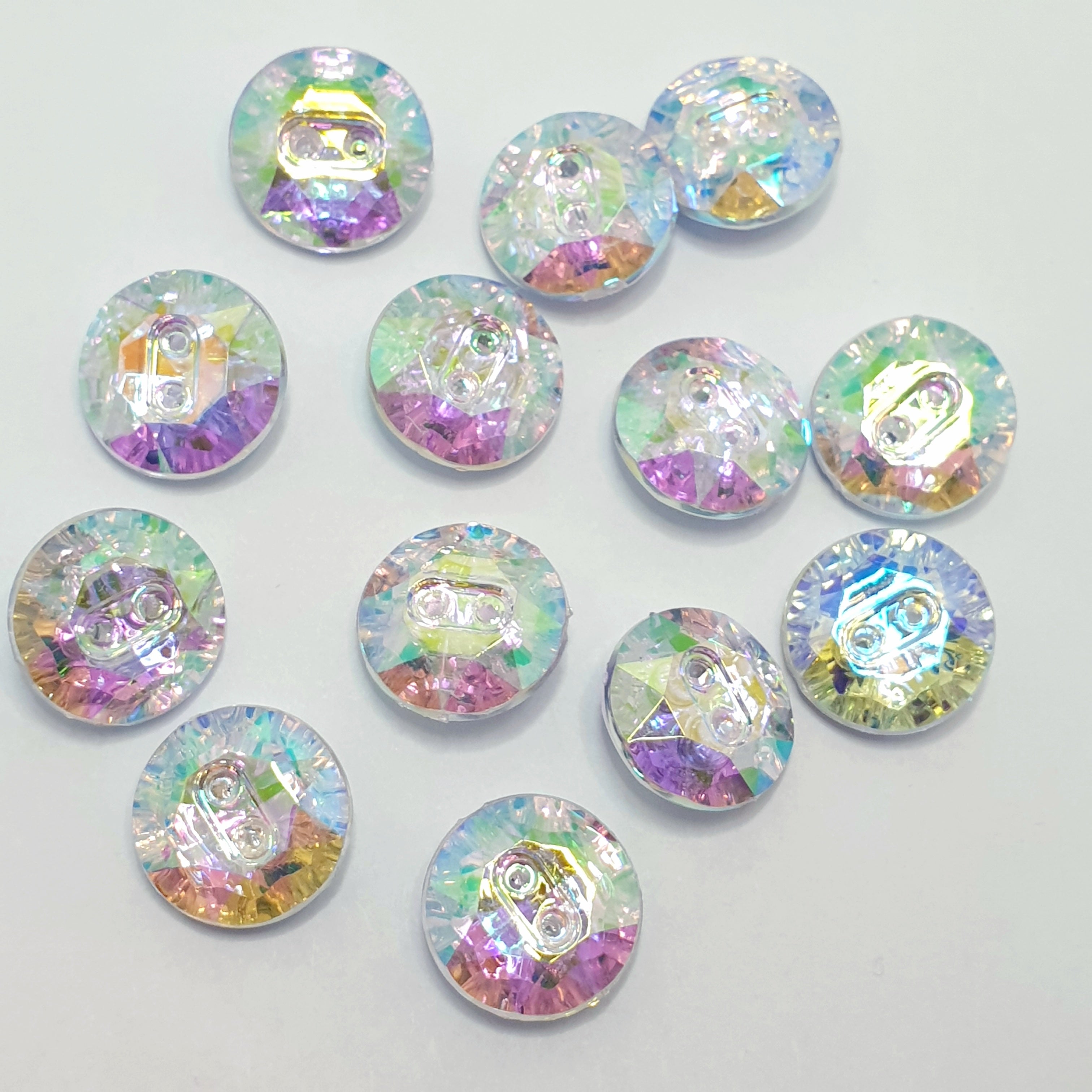 MajorCrafts 20pcs 15mm Crystal AB Faceted 2 Holes Round Acrylic Sewing Buttons