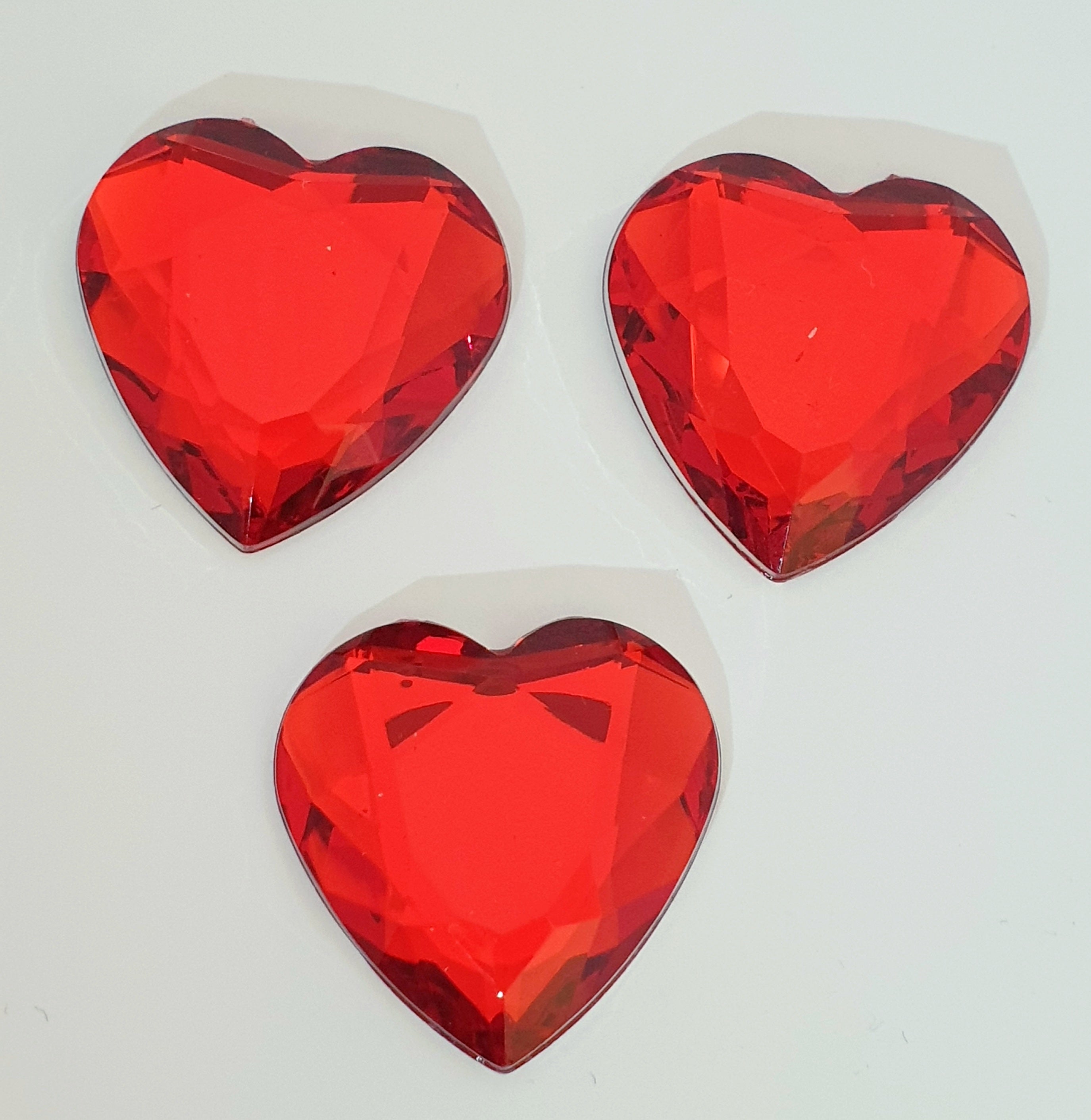 MajorCrafts 8pcs 35mm Red Flat Back Large Heart Acrylic Rhinestones