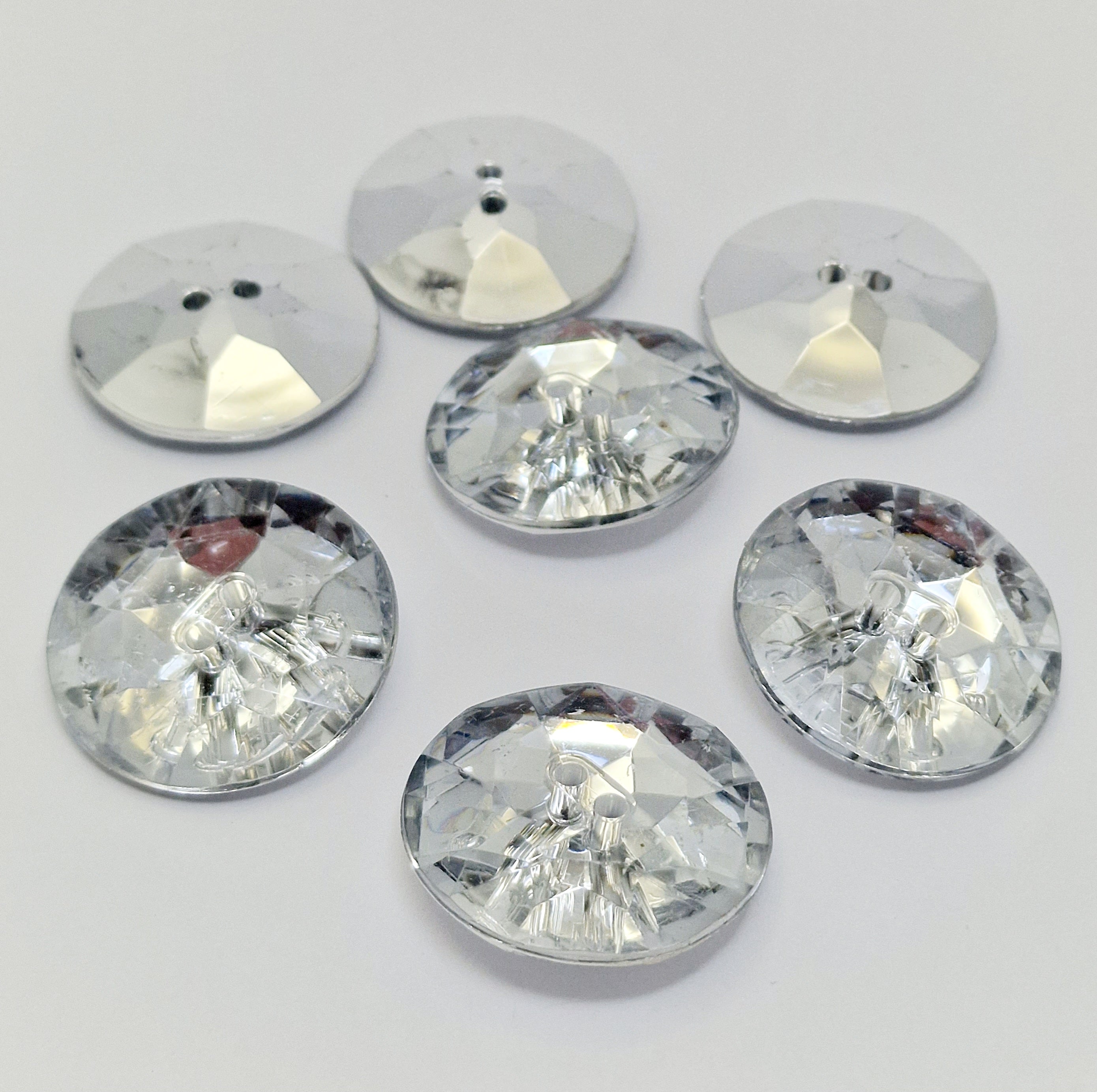 MajorCrafts 2pcs 30mm Crystal Clear 2 Holes Acrylic Large Round Sewing Buttons