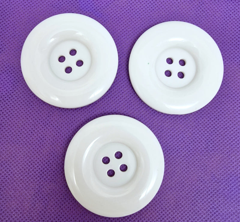 MajorCrafts 4pcs 44mm White 4 Holes Round Large Resin Sewing Buttons (wide edge)