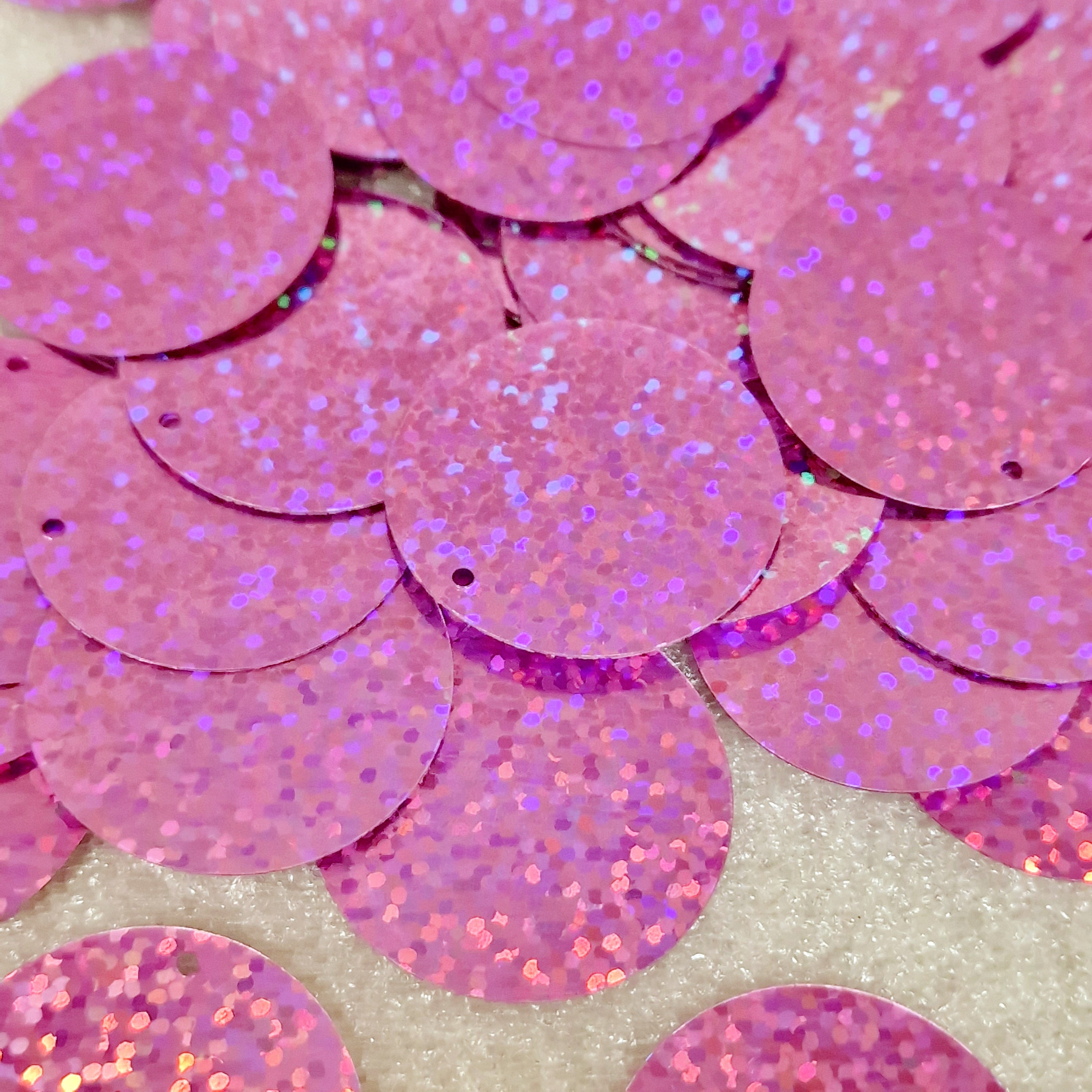 MajorCrafts 30mm 30grams 130pcs Light Pink Holographic Large Round PVC Sequins