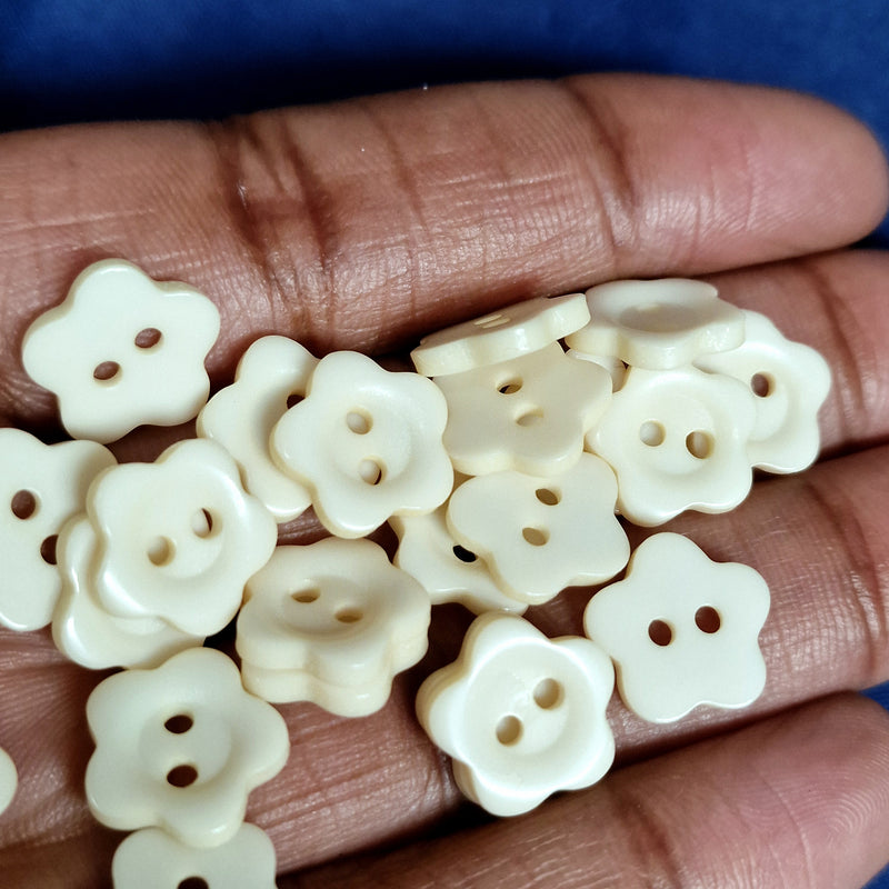 MajorCrafts 60pcs 10mm Cream Flower Shaped 2 Holes Resin Sew-on Buttons