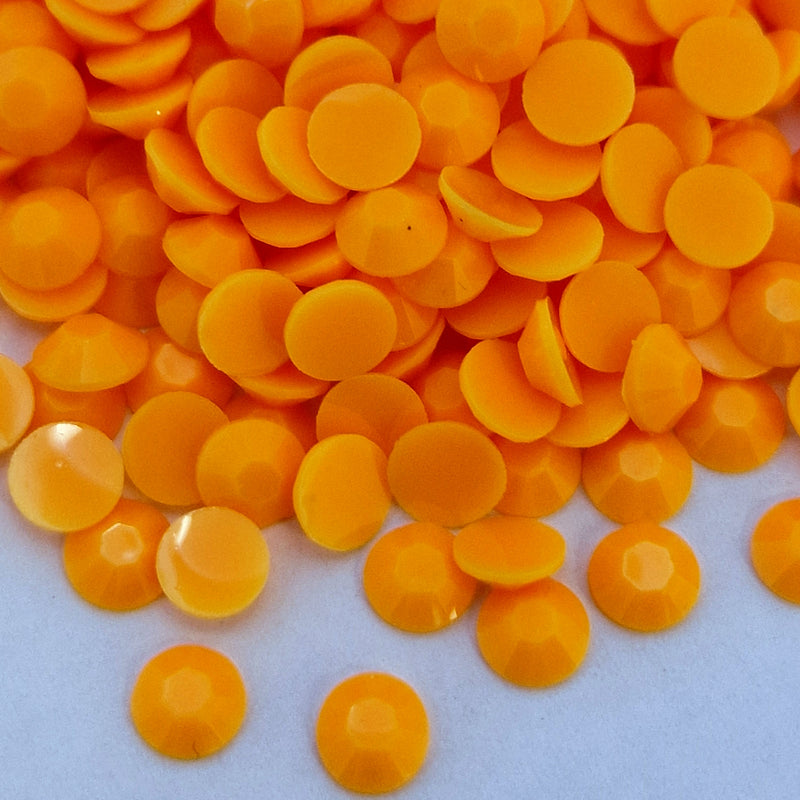 MajorCrafts Solid Orange Flat Back Round 14 Facets Resin Rhinestones P148