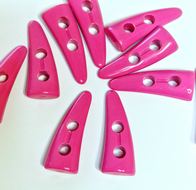 MajorCrafts 10pcs 40mm Hot Pink Horn / Tooth Side Curved 2 Holes Sewing Toggle Large Acrylic Buttons