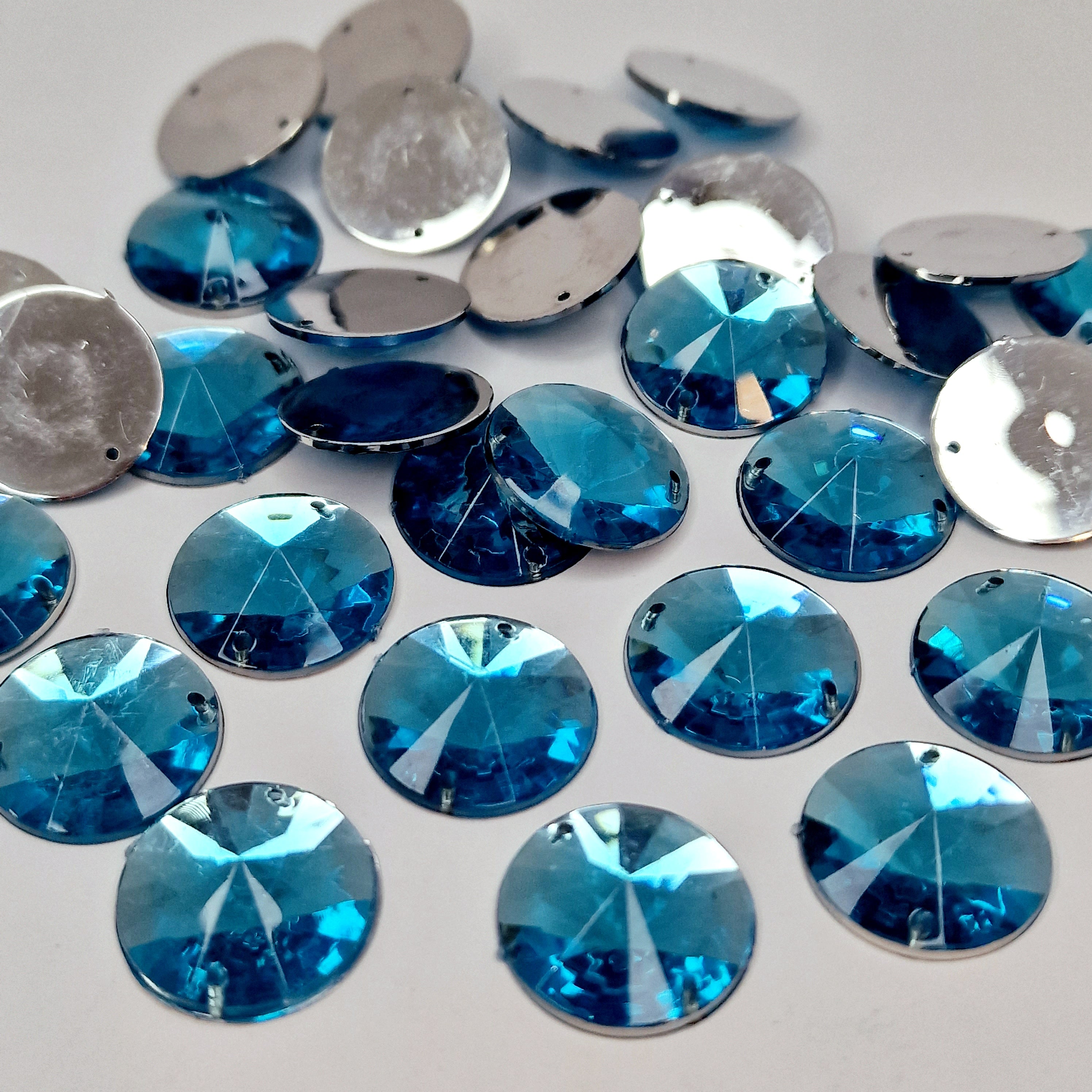 MajorCrafts 60pcs 16mm Aqua Blue Round Acrylic Pointed Rivoli Sewing Rhinestones