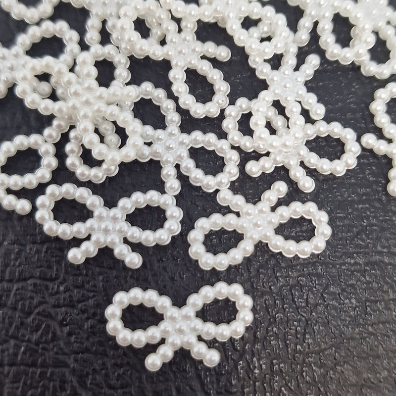 MajorCrafts 150pcs 18mm x 10mm White Hollow Bowknot Butterfly Resin Pearls