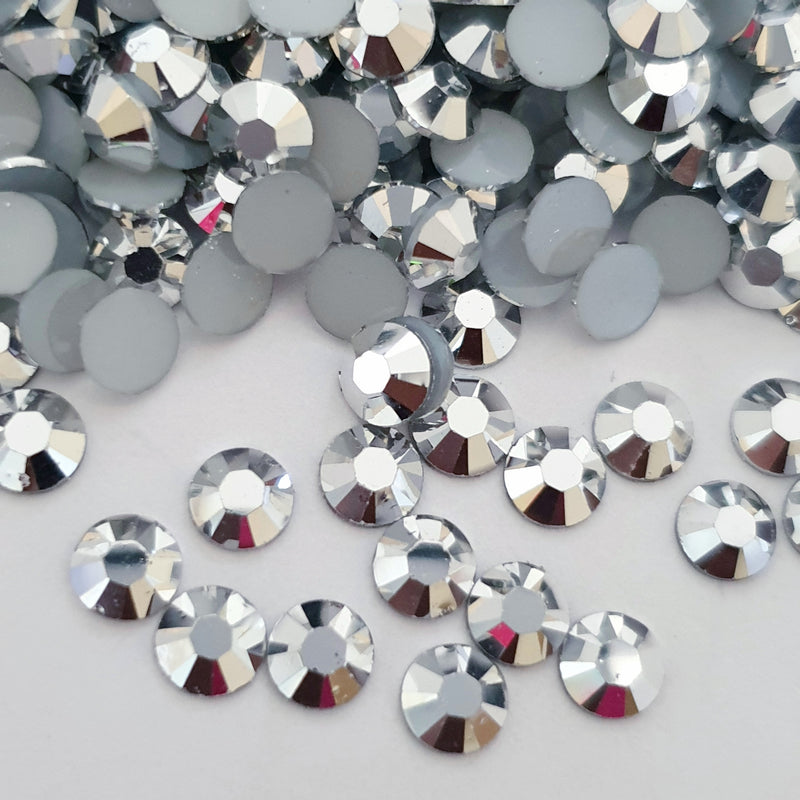 MajorCrafts Metallic Silver Flat Back Round 14 Facets Resin Rhinestones C32