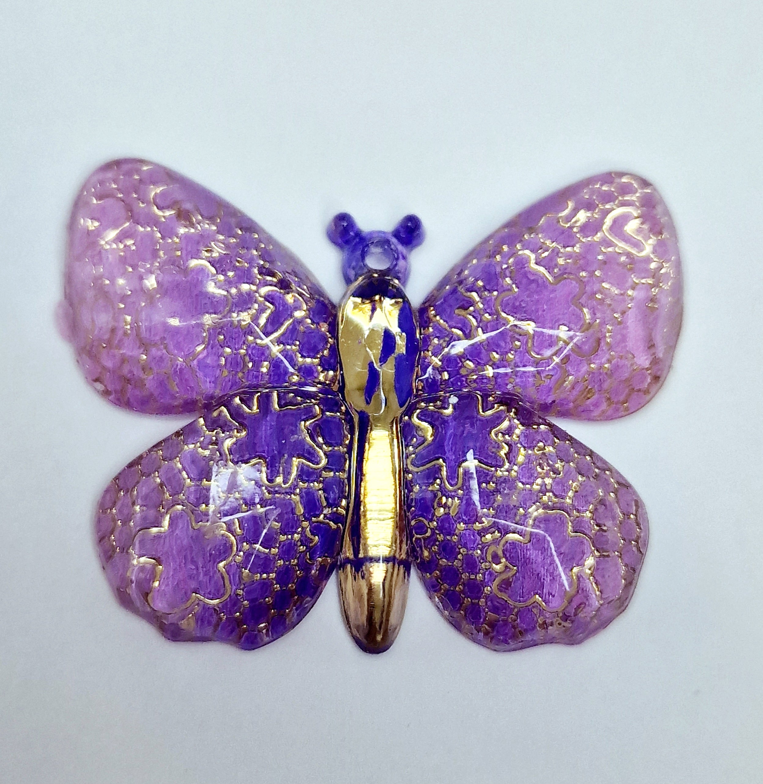 MajorCrafts 4pcs Purple 25x32mm Flat Back Butterfly Resin Pendants