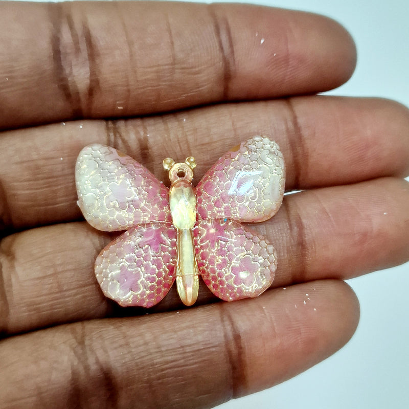 MajorCrafts 4pcs Cream and Pink 25x32mm Flat Back Butterfly Resin Pendants