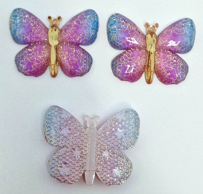 MajorCrafts 4pcs Blue and Purple 25x32mm Flat Back Butterfly Resin Pendants