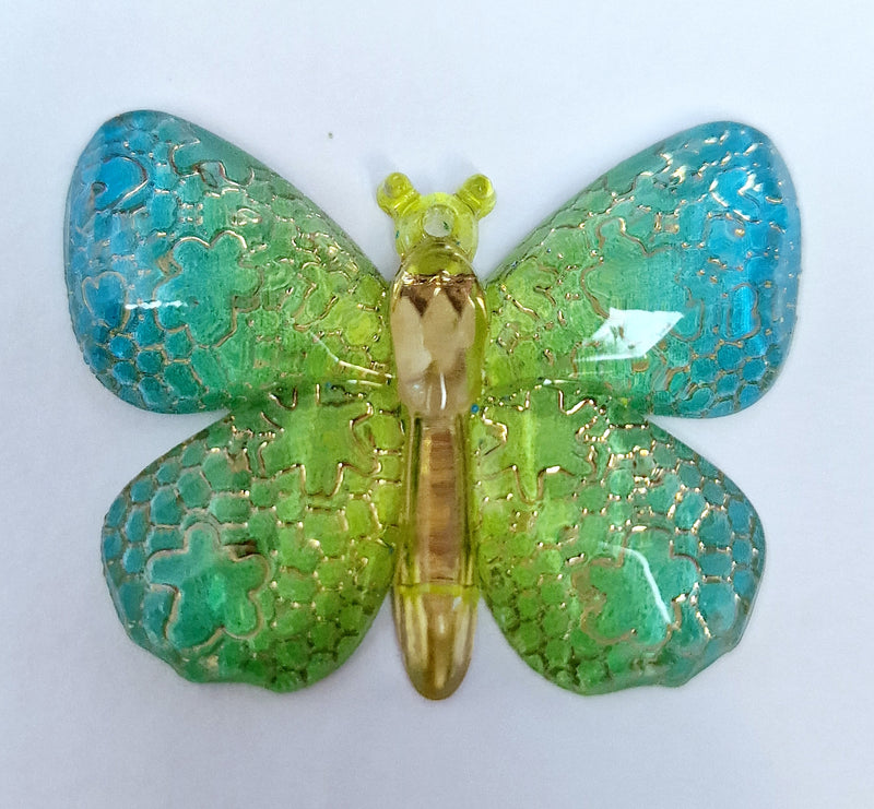 MajorCrafts 4pcs Blue and Green 25x32mm Flat Back Butterfly Resin Pendants