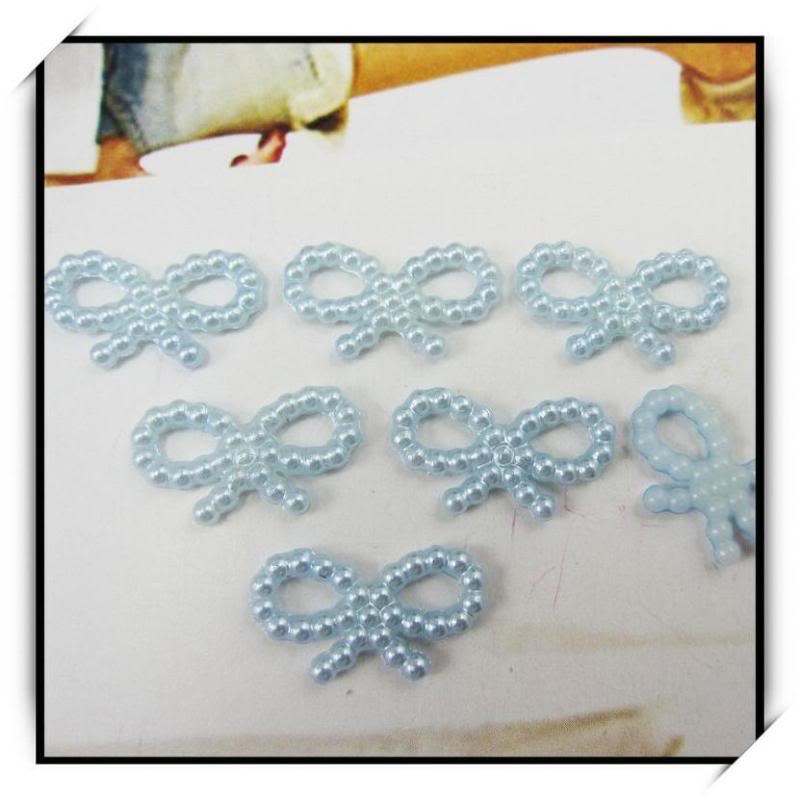 MajorCrafts 150pcs 18mm x 10mm Light Blue Hollow Bowknot Butterfly Resin Pearls