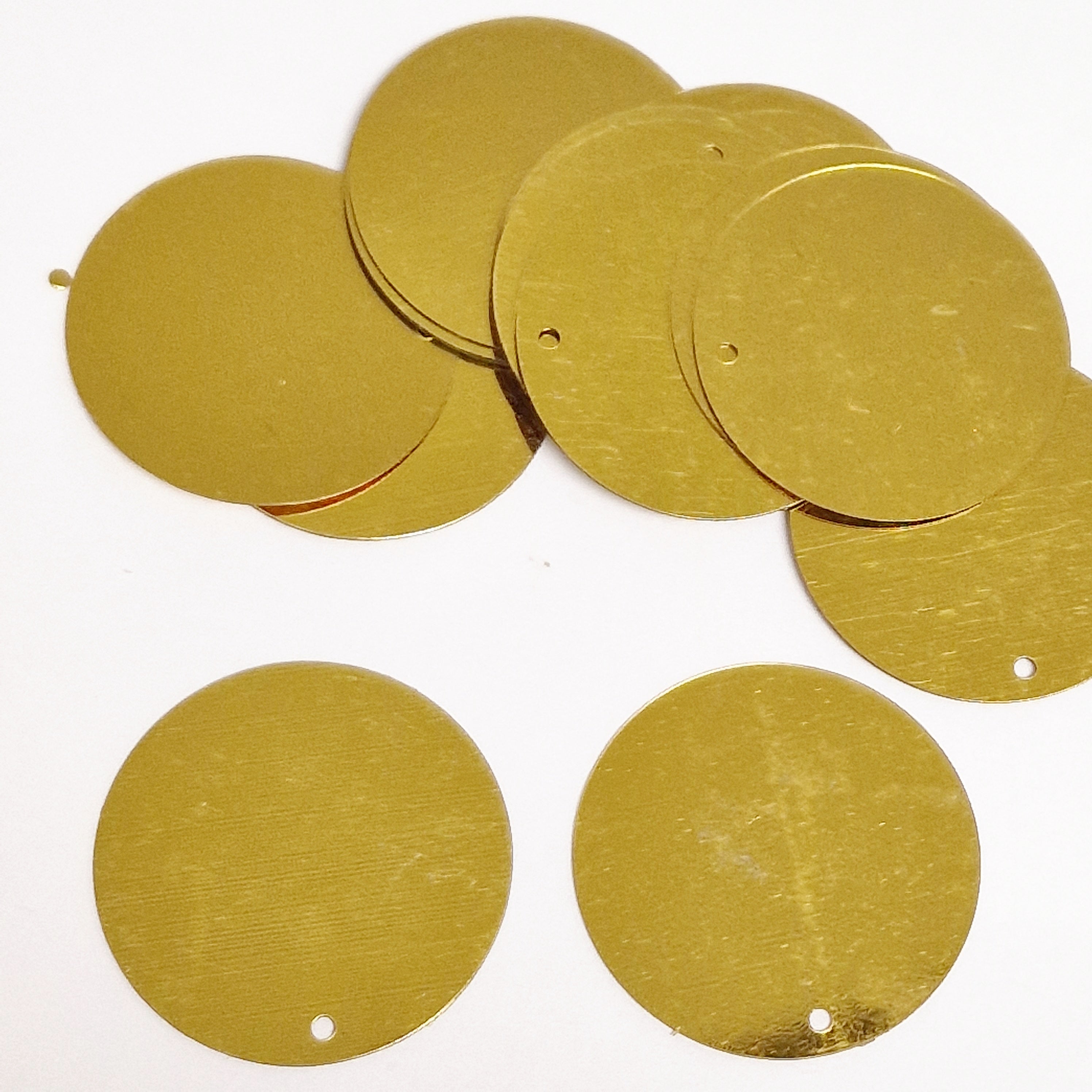 MajorCrafts 30mm 40grams 150pcs Metallic Gold Large Round PVC Sequins with 1x Hole