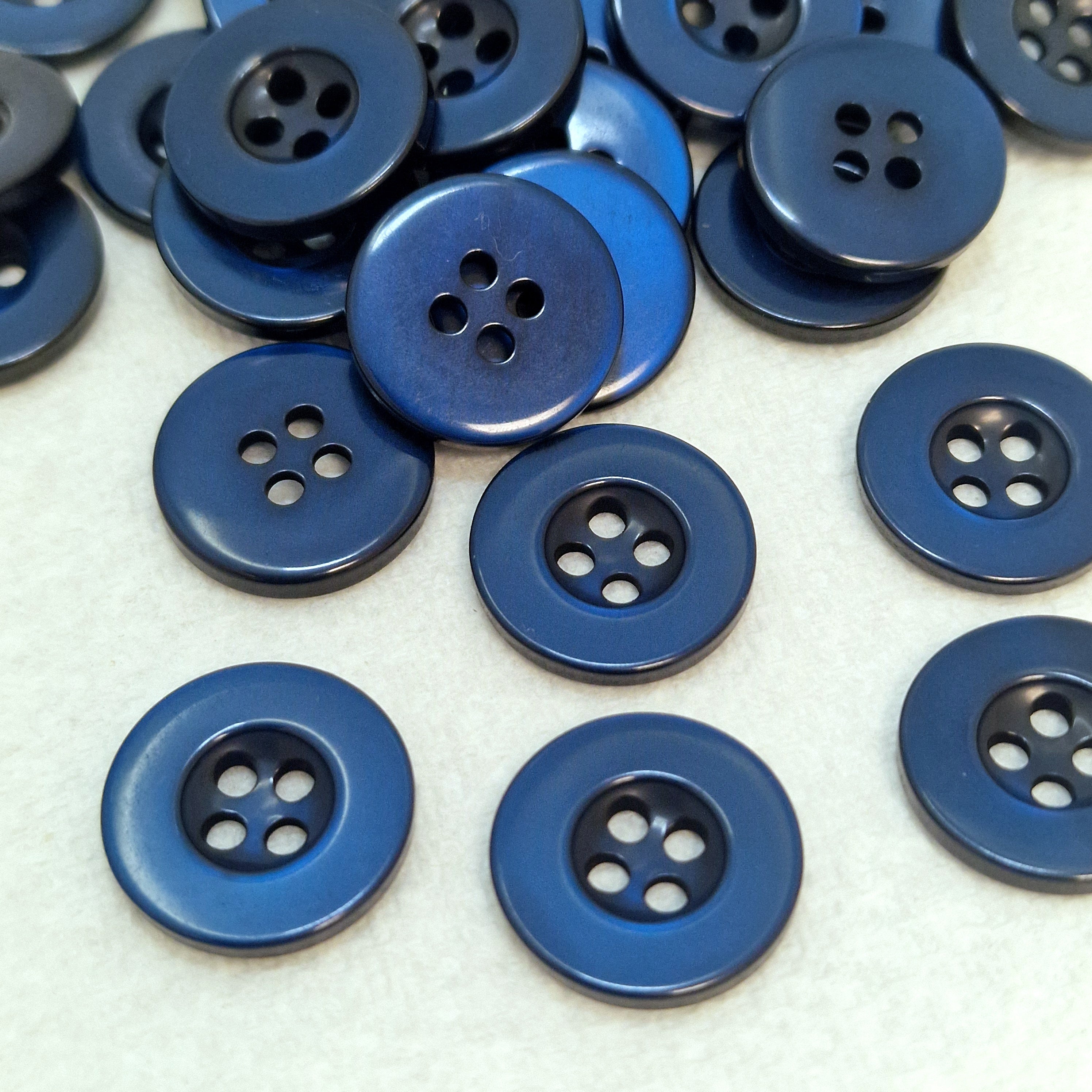 Dark Blown Resin Sewing Buttons 50Pcs 4 Holes Assorted