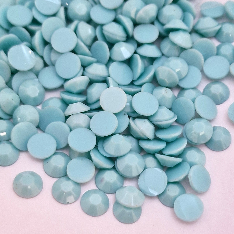 MajorCrafts Solid Sky Blue Flat Back Round 14 Facets Resin Rhinestones