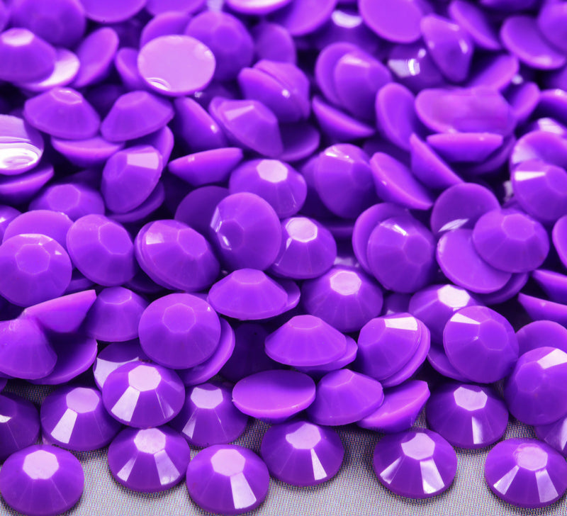 MajorCrafts Solid Royal Purple Flat Back Round 14 Facets Resin Rhinestones