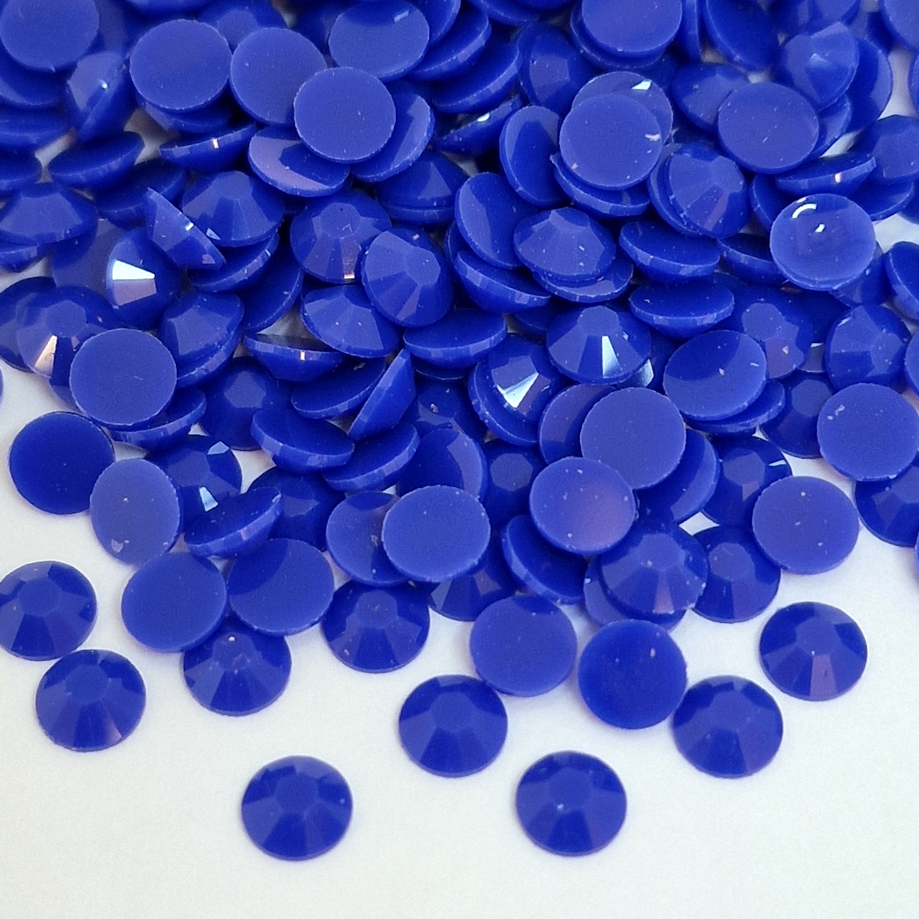 MajorCrafts Solid Cobalt Blue Flat Back Round 14 Facets Resin Rhinestones P157