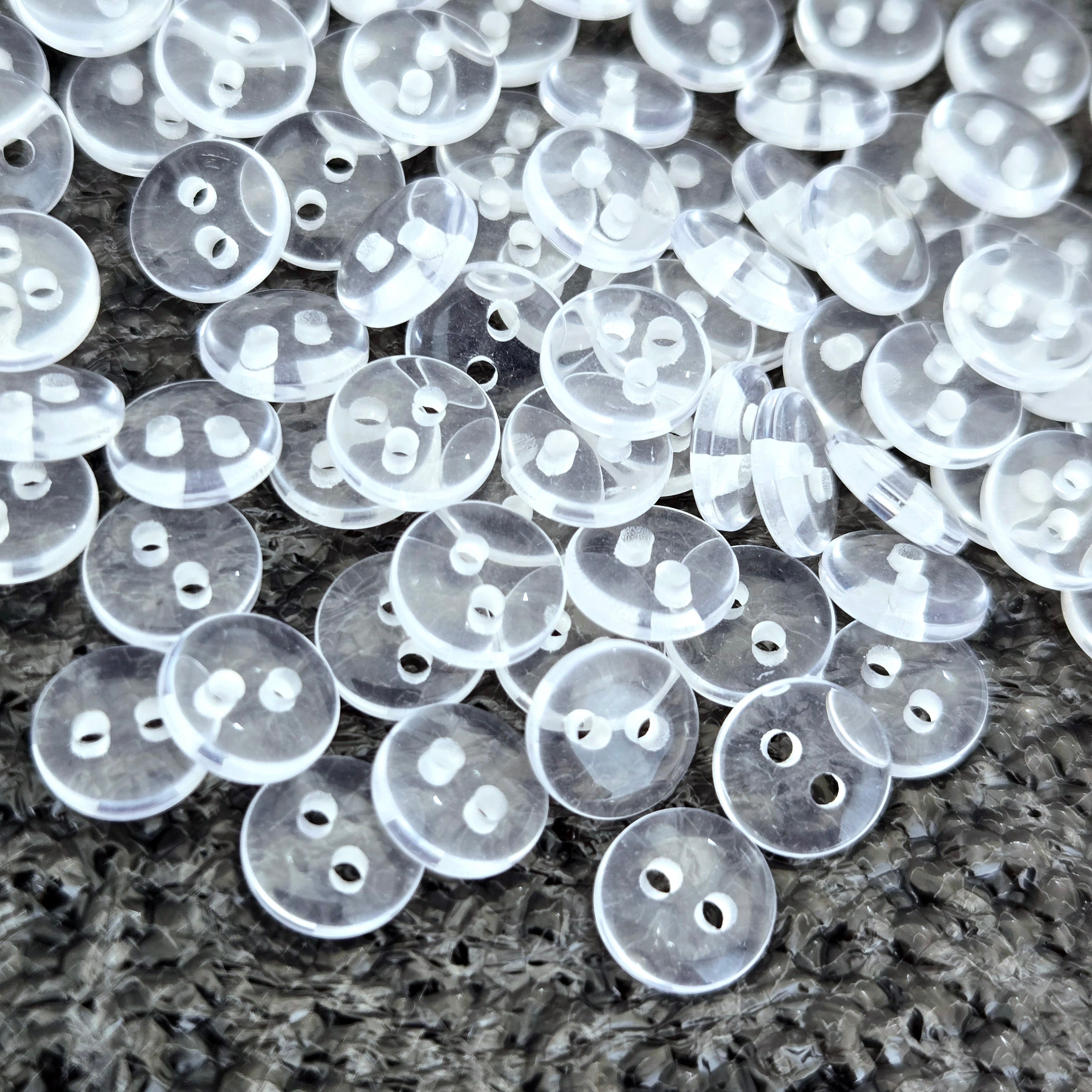 MajorCrafts 100pcs 7.5mm Transparent Clear 2 Holes Small Round Resin Sewing Buttons