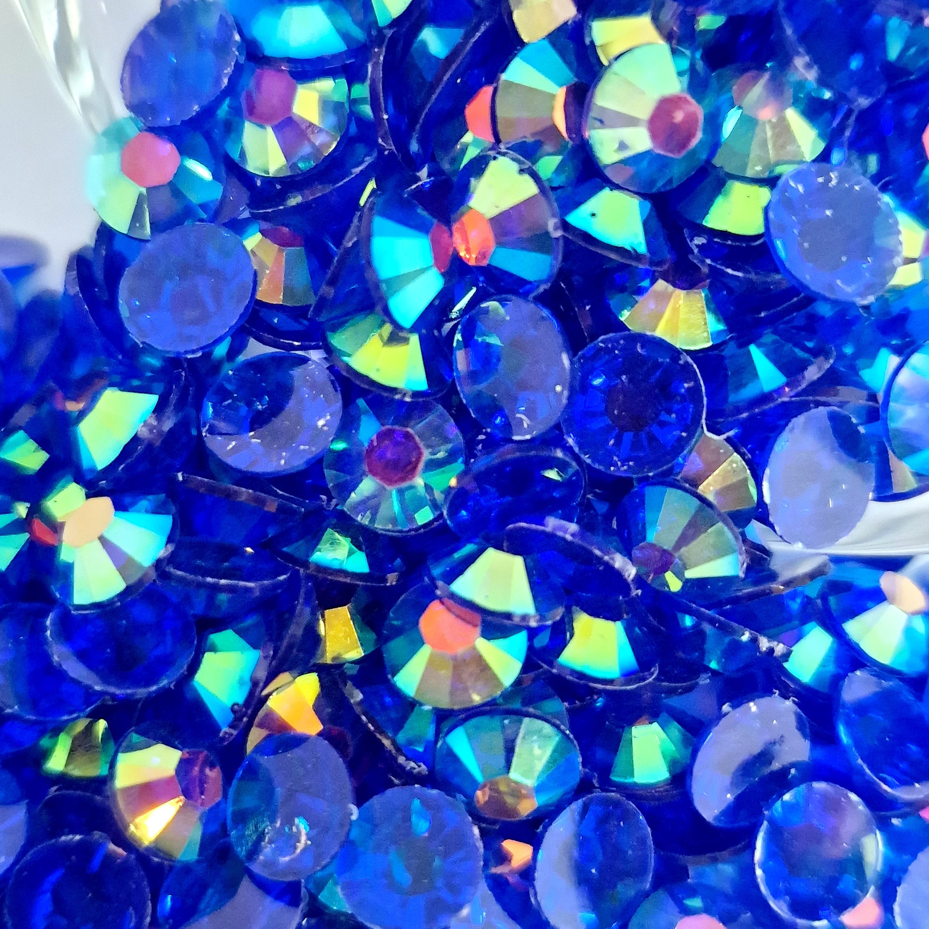 MajorCrafts Clear Sapphire Blue AB Flat Back Round 14 Facets Resin Rhinestones T36
