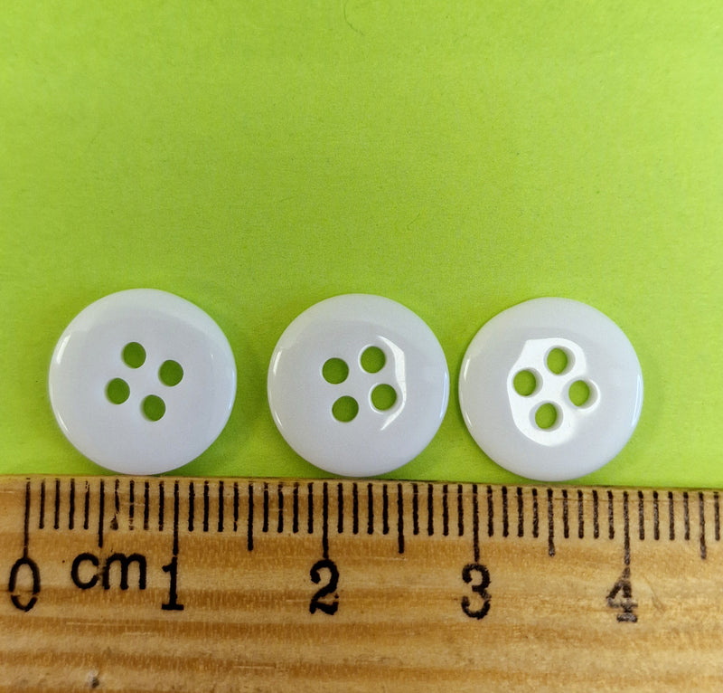 MajorCrafts 80pcs 12.5mm Whiter 4 Holes Round Resin Sewing Buttons - Flat Edge