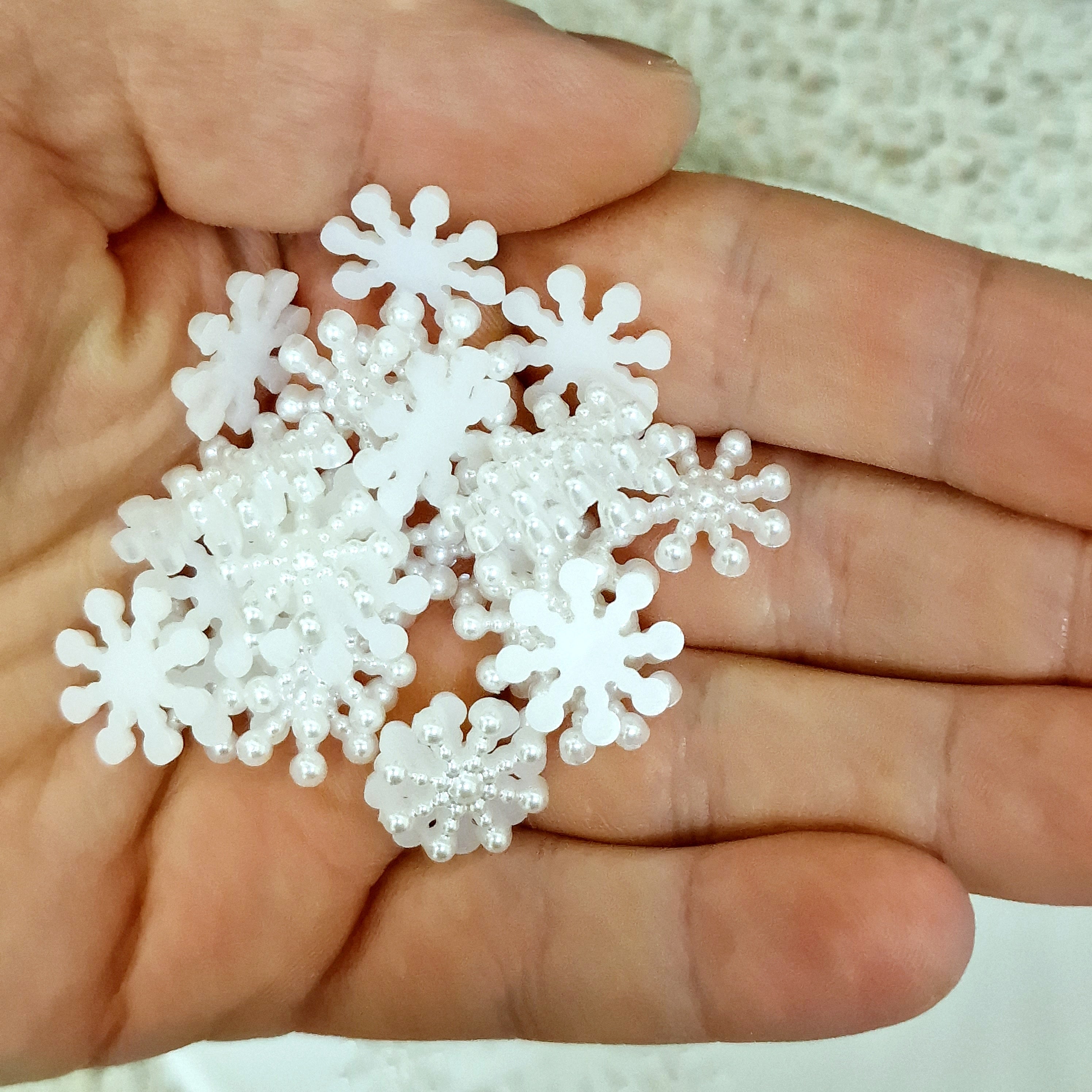 MajorCrafts 100pcs 15mm White Flat Back Snowflake Resin Pearls