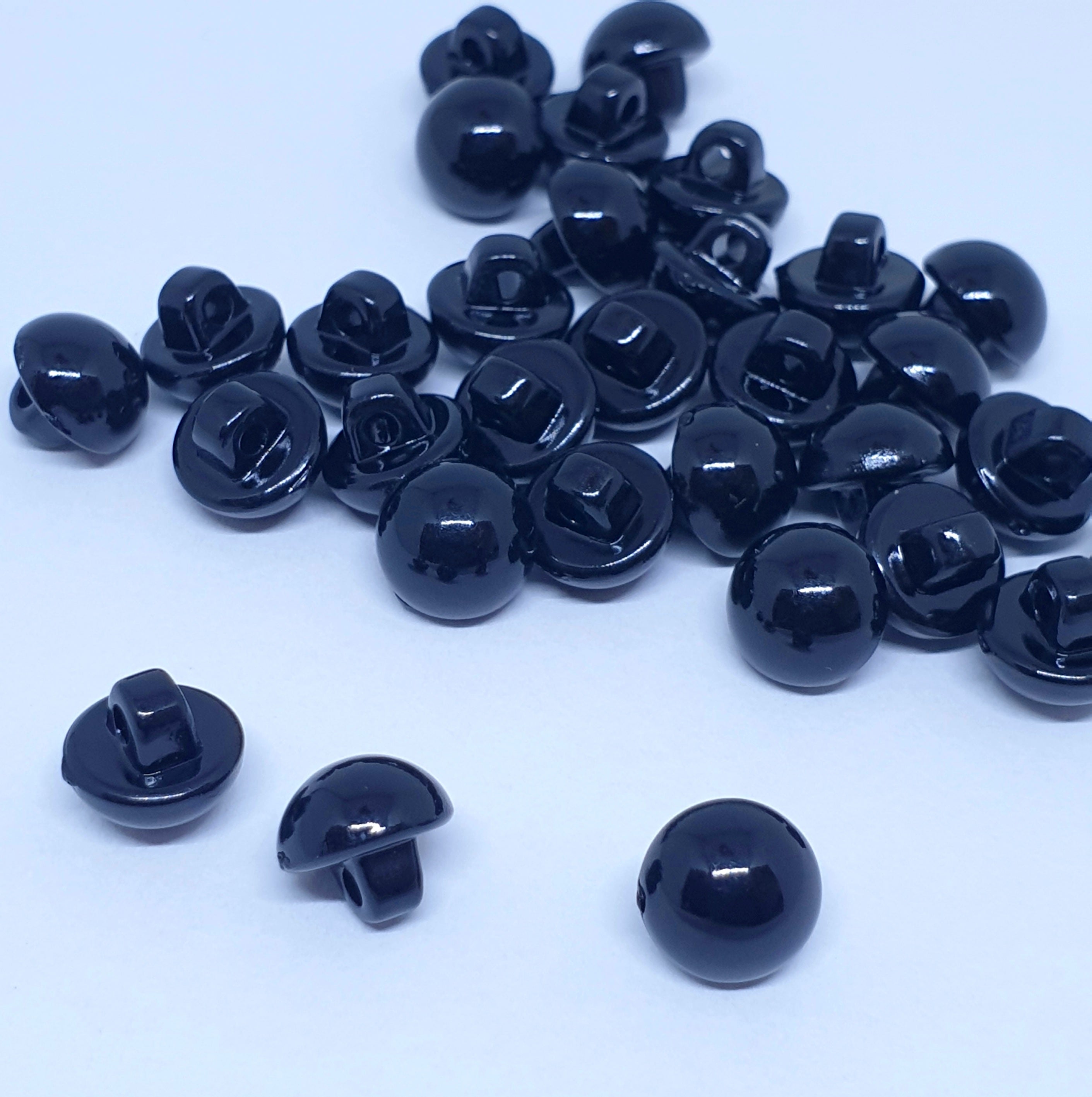 MajorCrafts 30pcs 10mm Black High-Grade Acrylic Small Round Sewing Mushroom Shank Buttons