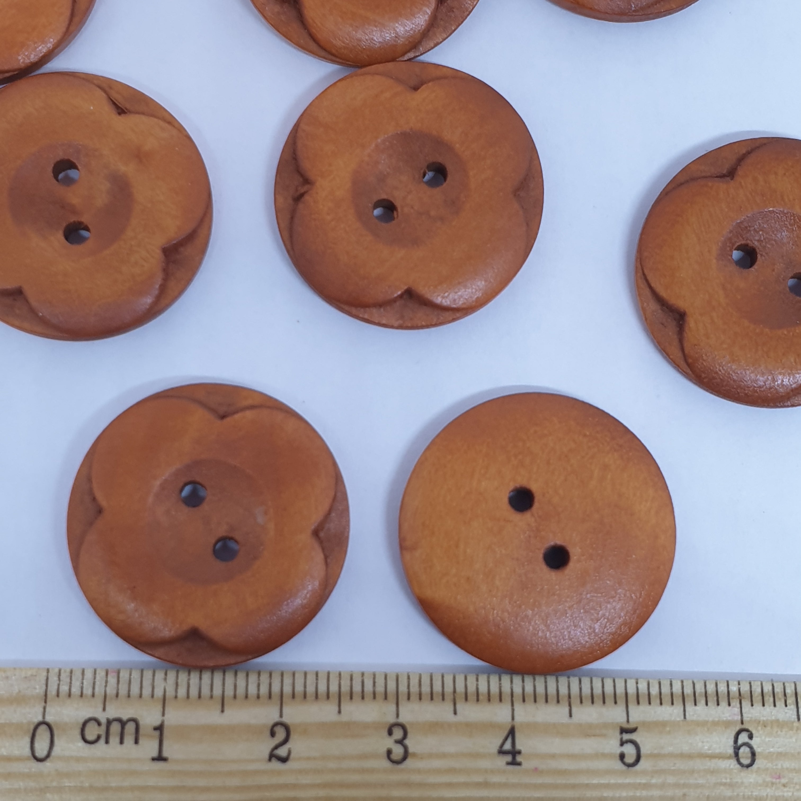 MajorCrafts 12pcs 25mm Clay Brown Carved Flower 2 Holes Round Wooden Sewing Buttons