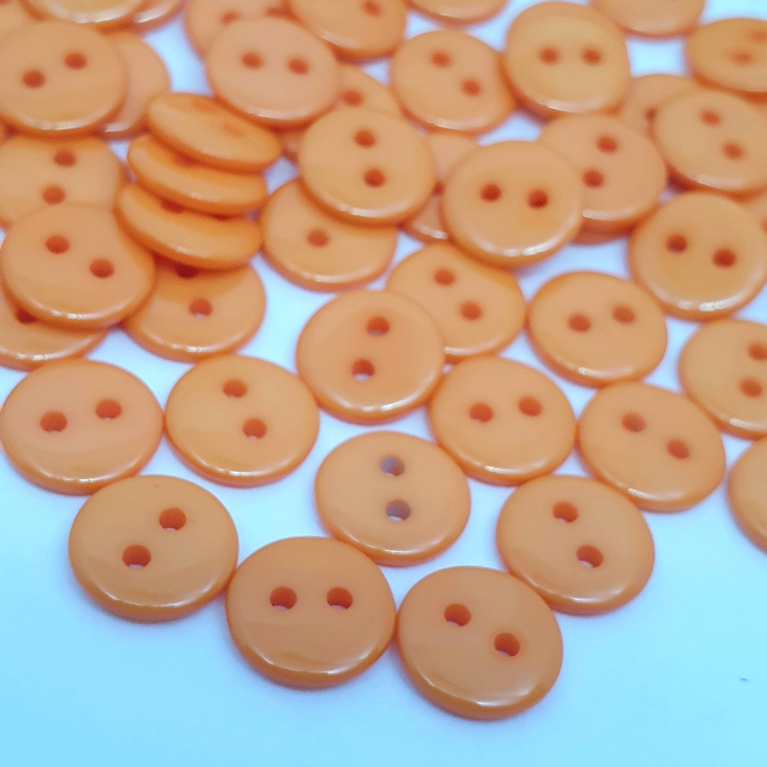 MajorCrafts 120pcs 9mm Orange Small 2 Holes Round Resin Sewing Buttons B11