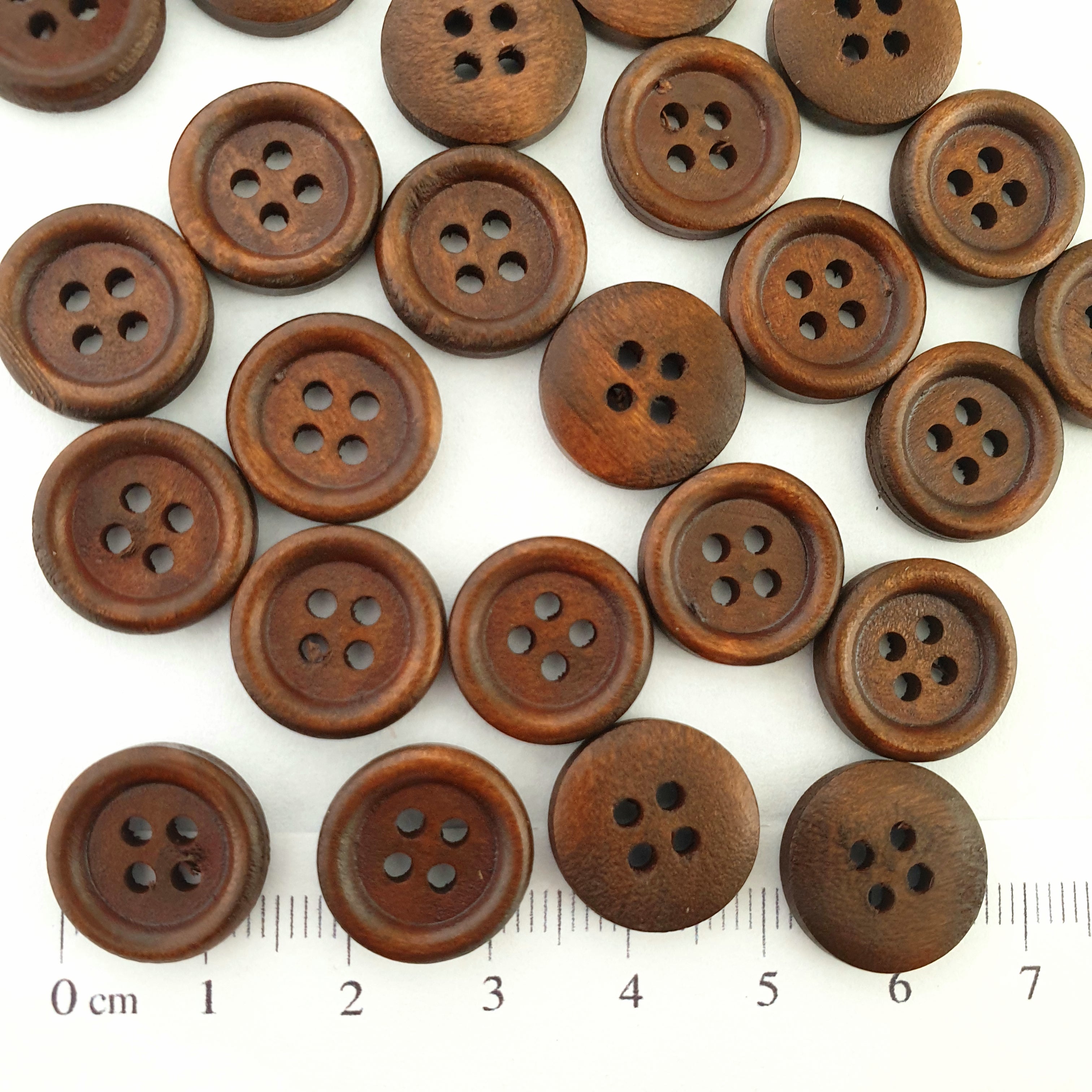 MajorCrafts 44pcs 15mm Chocolate Brown Round 4 Holes Wooden Sewing Buttons