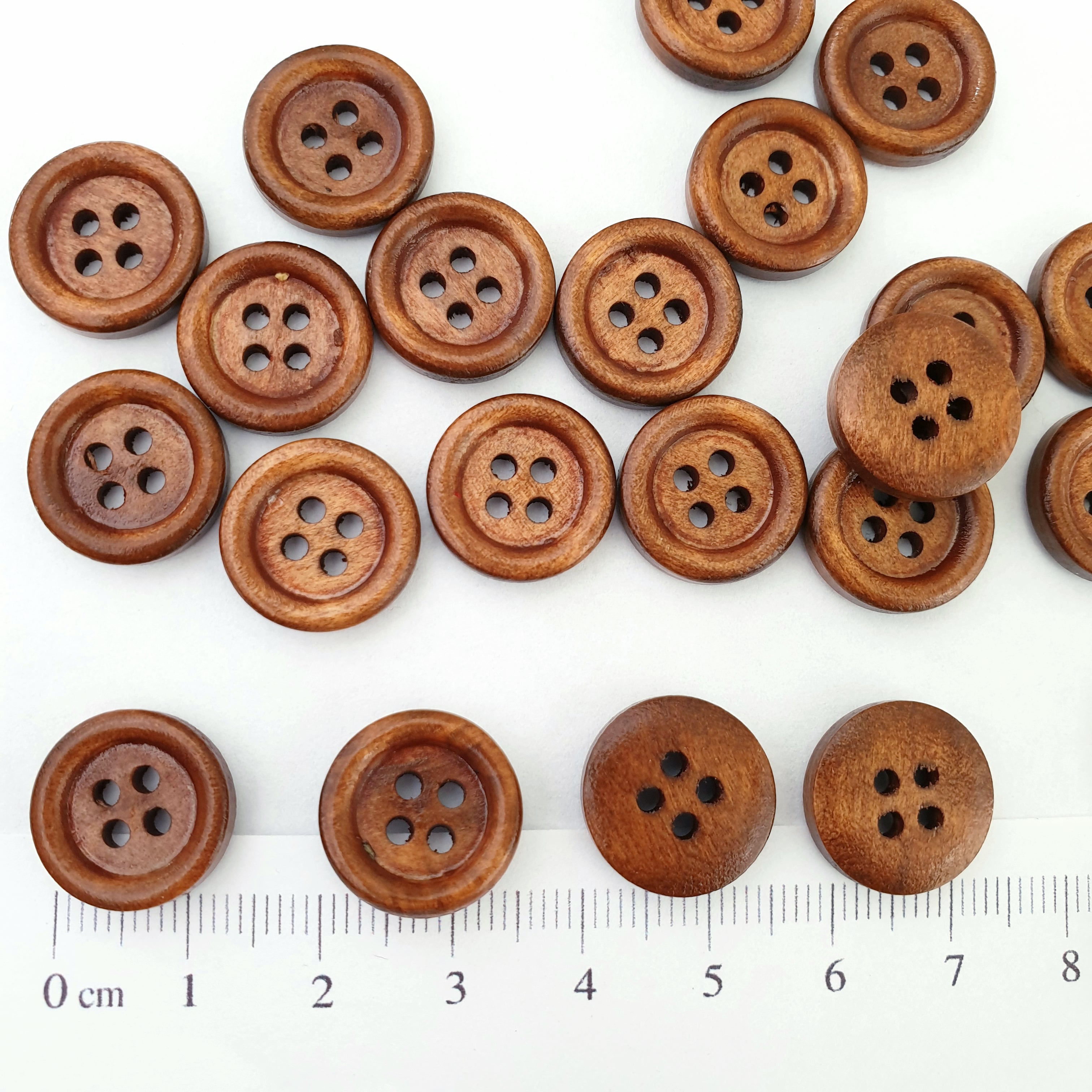 MajorCrafts 44pcs 15mm Walnut Brown Round 4 Holes Wooden Sewing Buttons