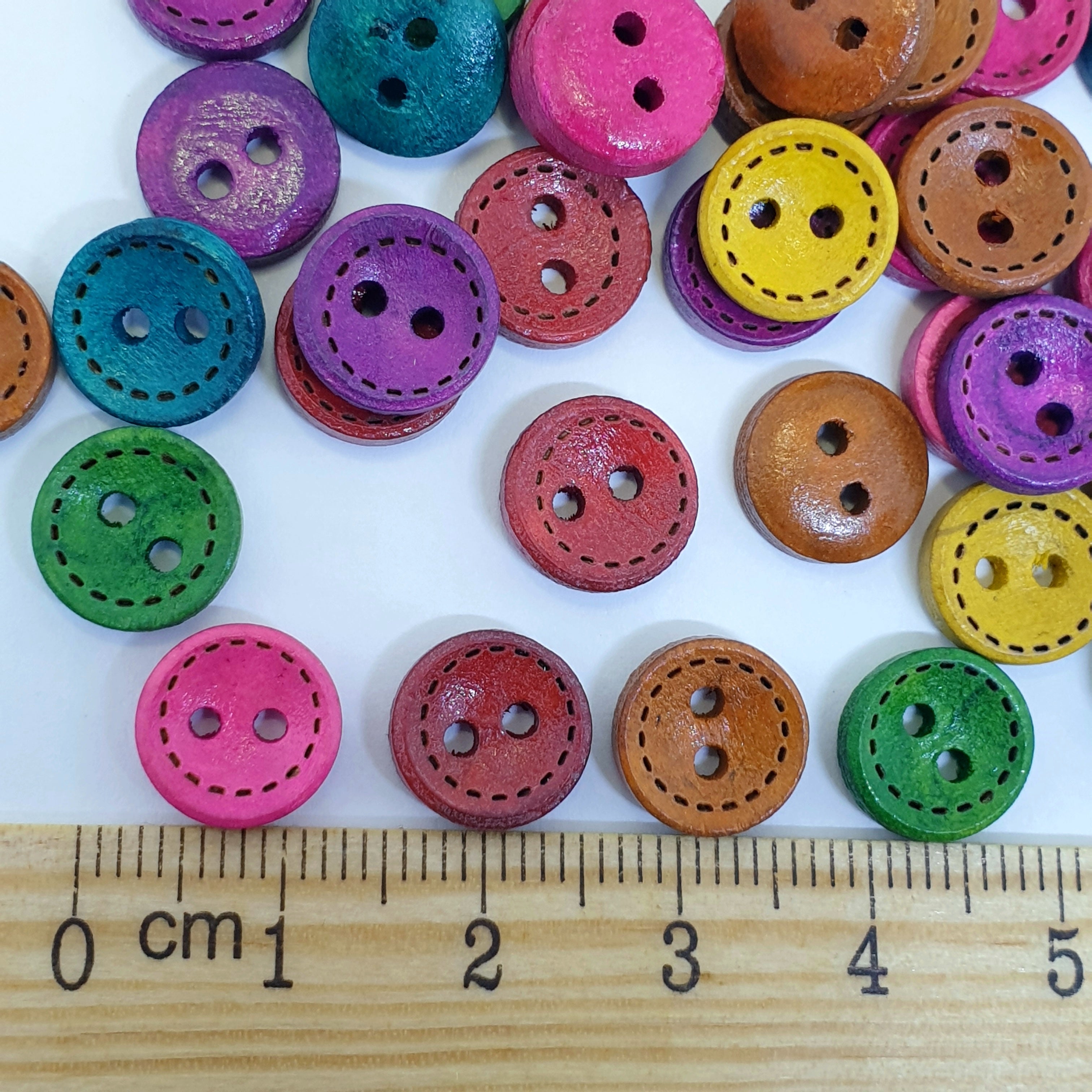 MajorCrafts 48pcs 10mm Random Mixed Colours Stitch Pattern Round 2 Holes Small Wooden Sewing Buttons