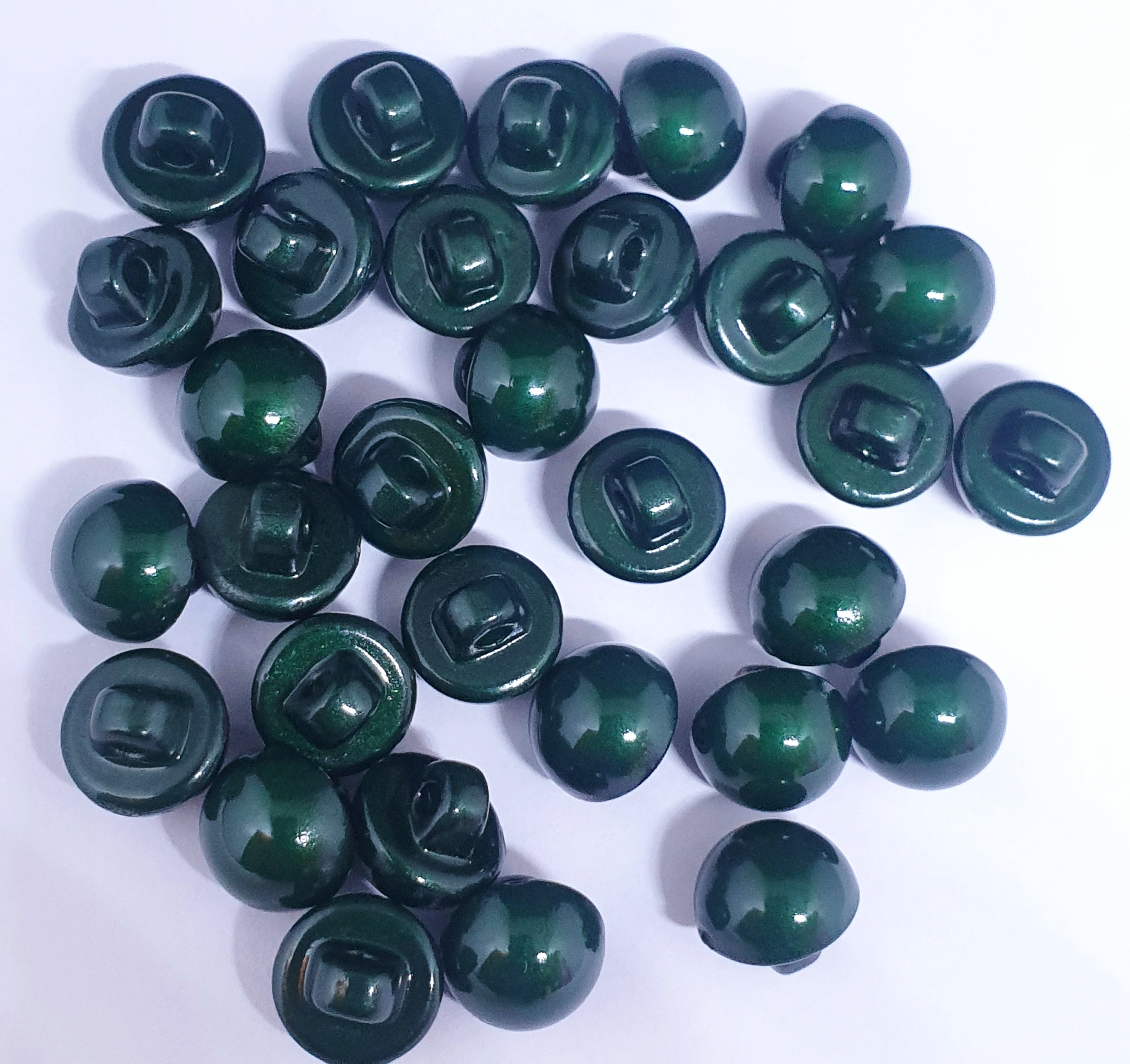 MajorCrafts 30pcs 8mm Dark Green High-Grade Acrylic Small Round Sewing Mushroom Shank Buttons