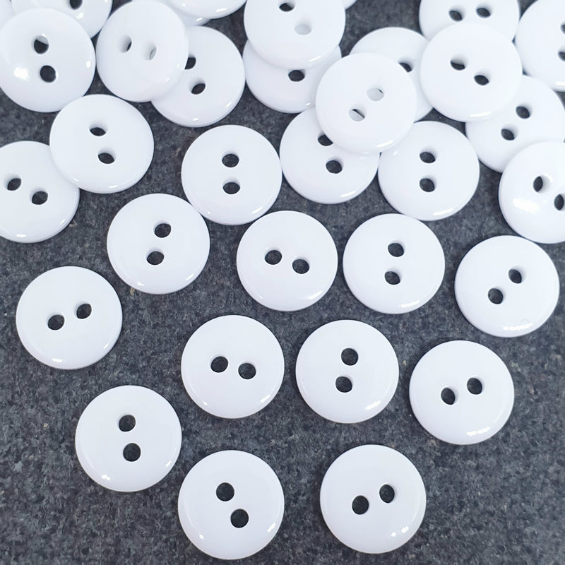 MajorCrafts 100pcs 11.5mm White 2 Holes Small Round Resin Sewing Buttons