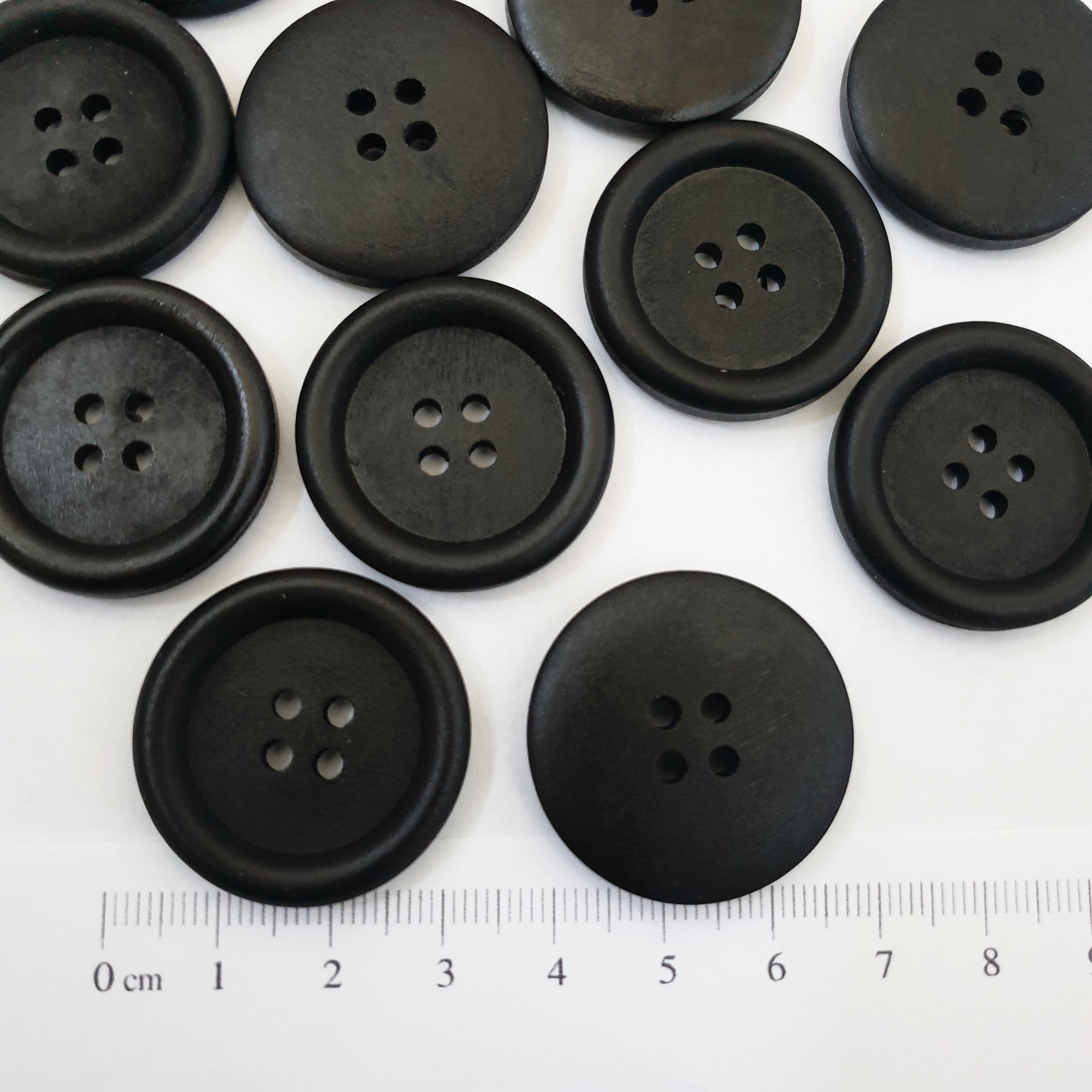 MajorCrafts 16pcs 30mm Black 4 Holes Round Large Wooden Sewing Buttons