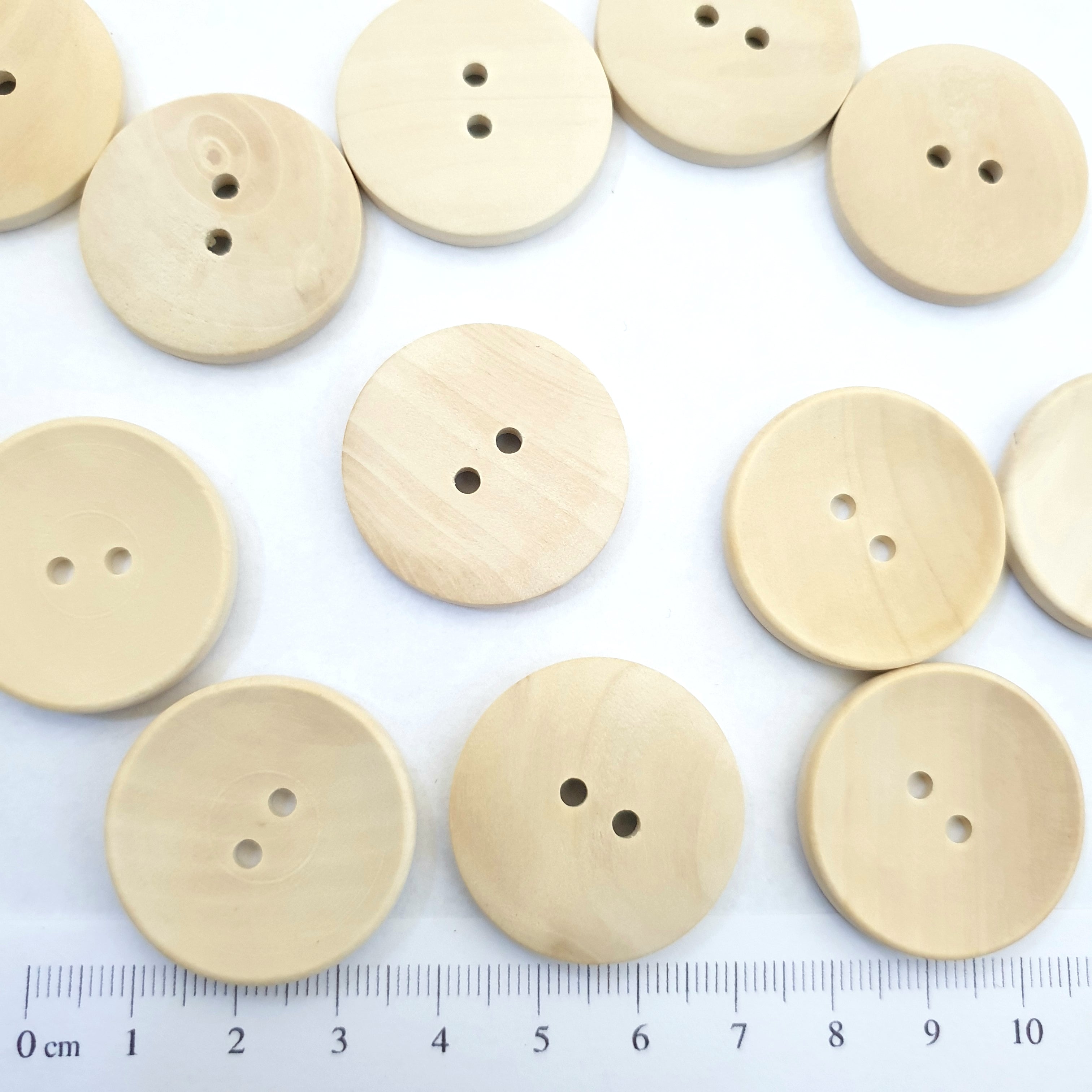 MajorCrafts 20pcs 30mm Light Brown Plain 2 Holes Round Large Wooden Sewing Buttons